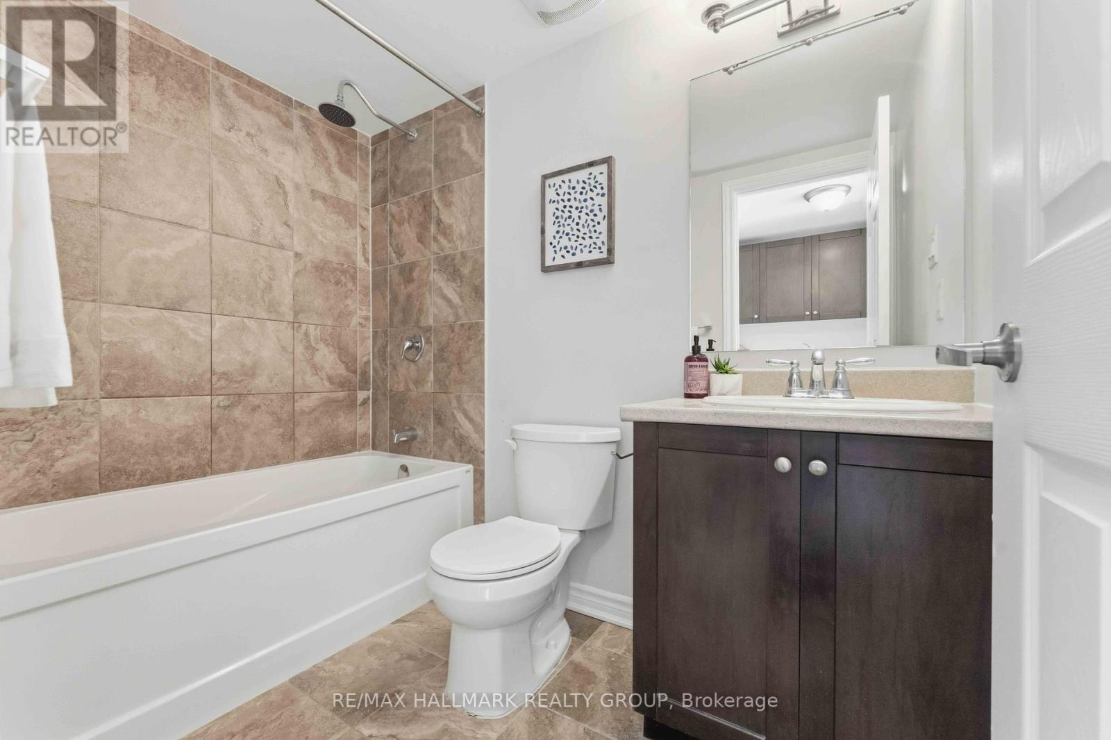 730d Maloja Way, Ottawa, Ontario  K2S 0N6 - Photo 8 - X12462814