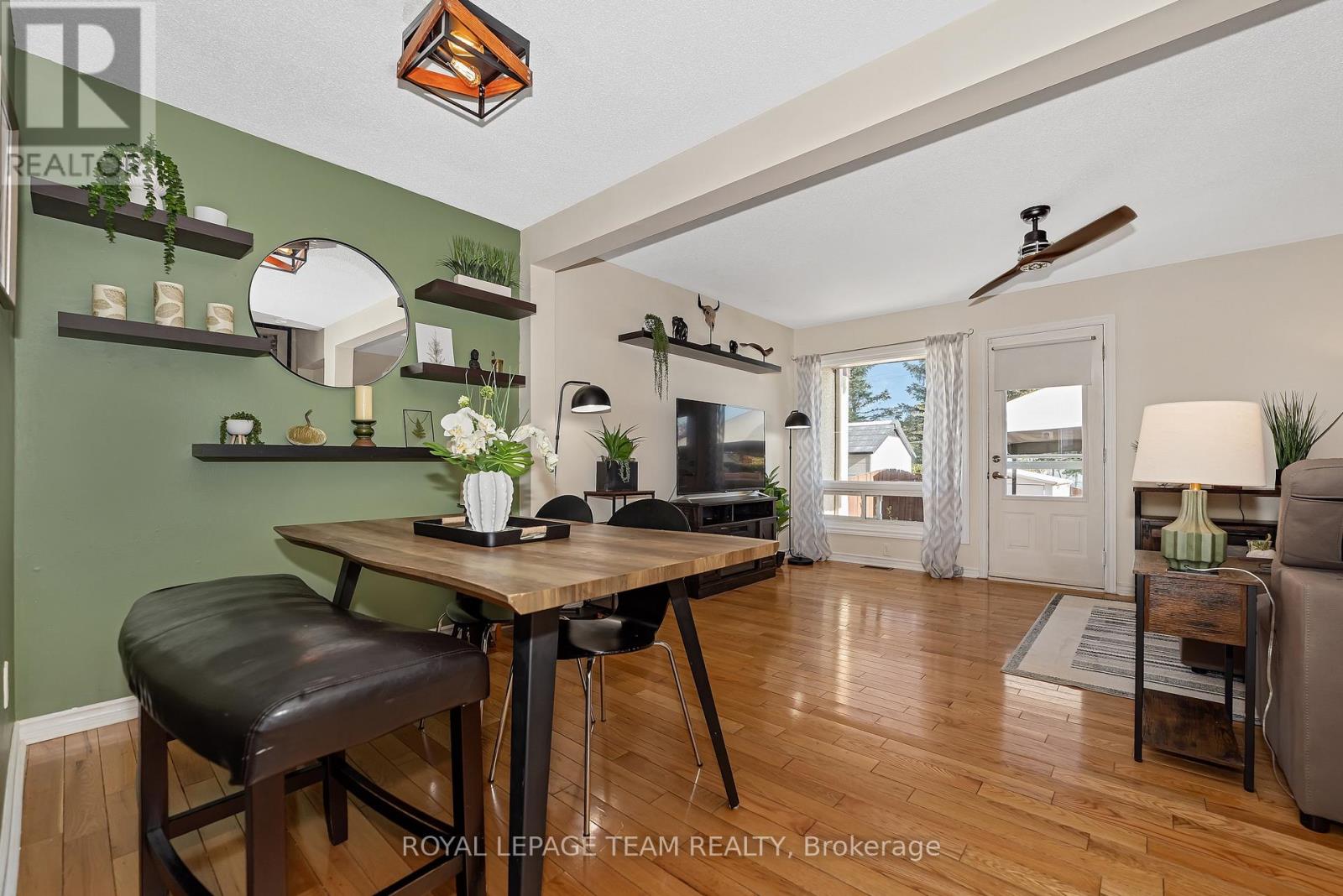 1844 Stonehenge Crescent, Ottawa, Ontario  K1B 4Z9 - Photo 14 - X12462851
