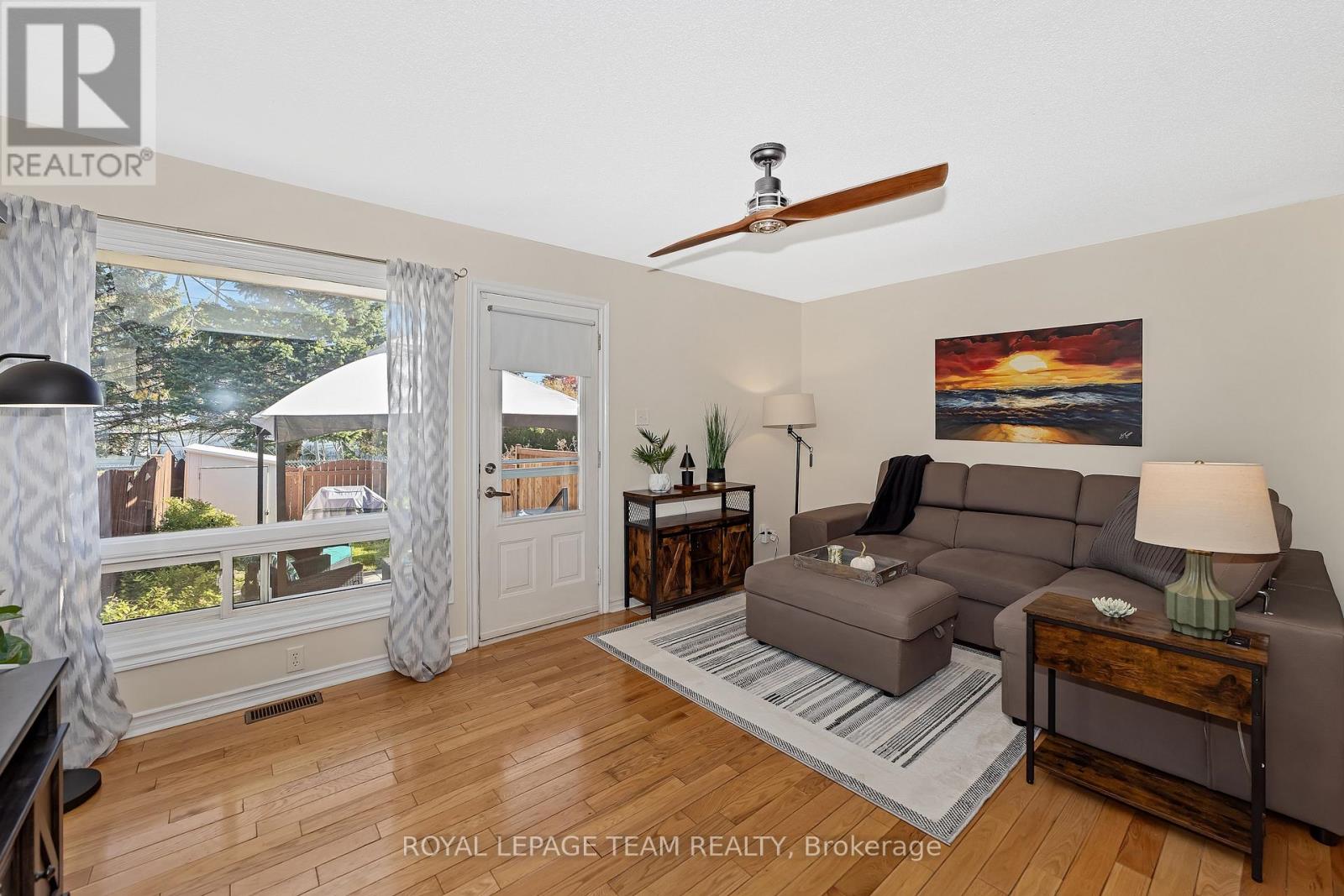 1844 Stonehenge Crescent, Ottawa, Ontario  K1B 4Z9 - Photo 16 - X12462851