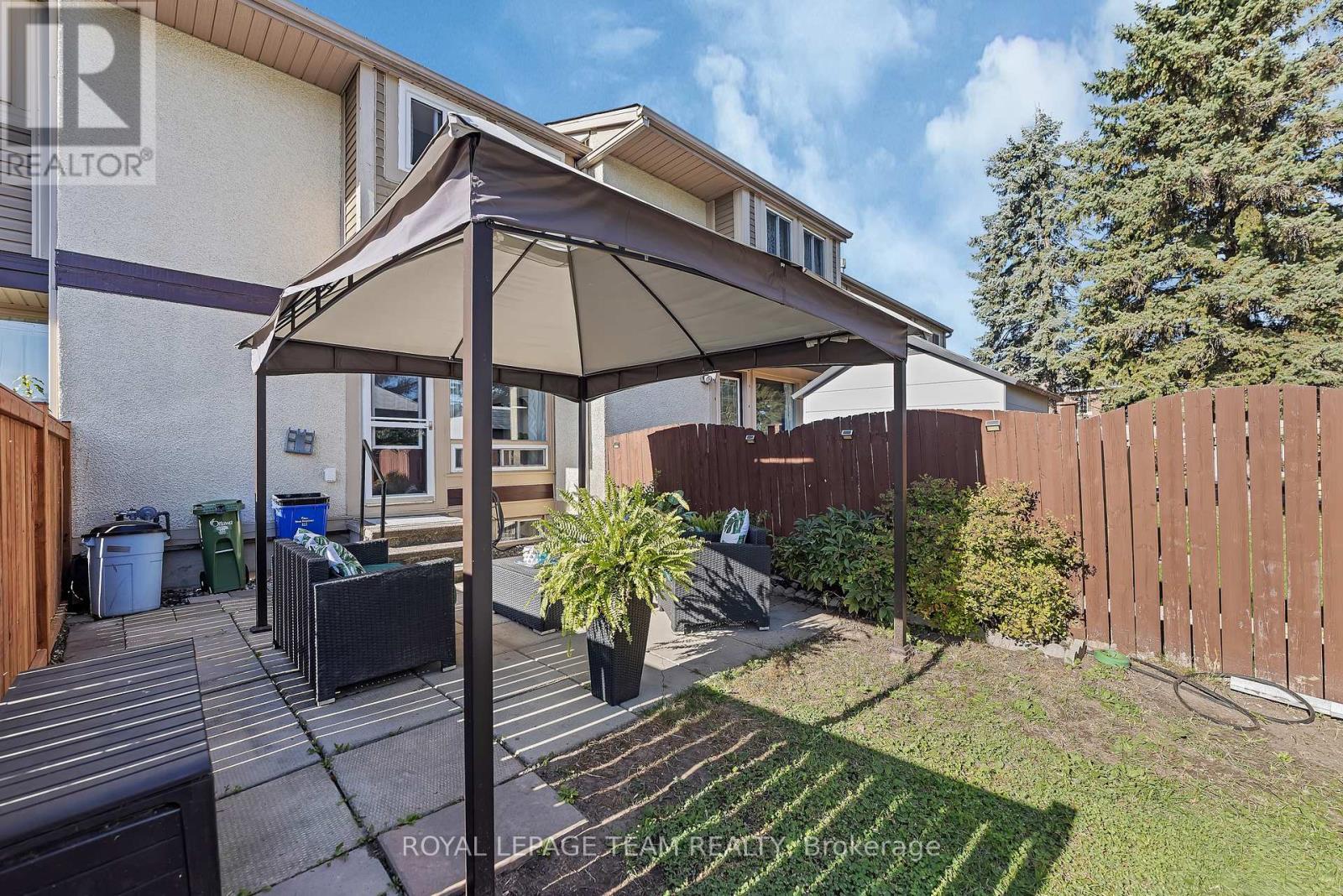 1844 Stonehenge Crescent, Ottawa, Ontario  K1B 4Z9 - Photo 18 - X12462851