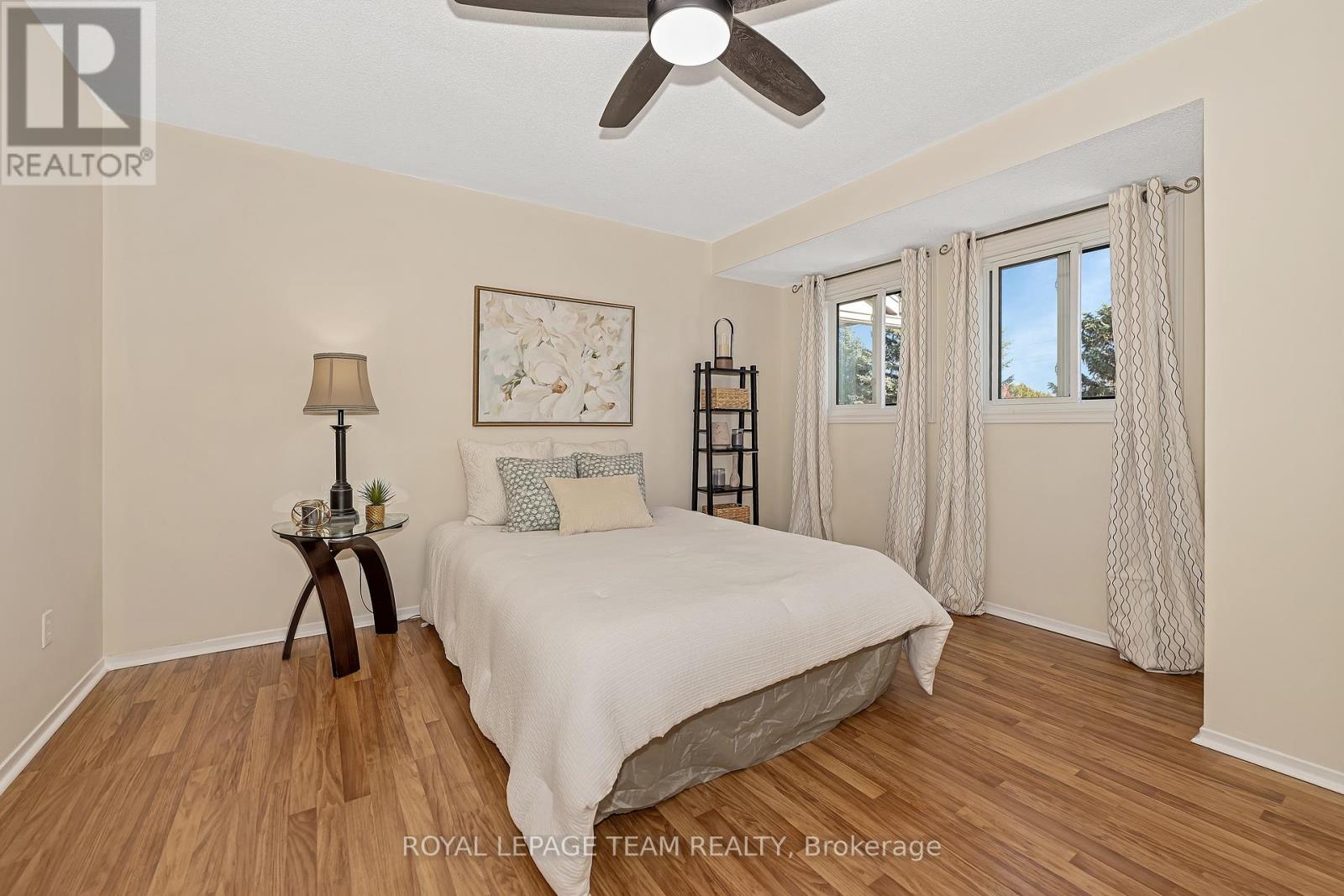 1844 Stonehenge Crescent, Ottawa, Ontario  K1B 4Z9 - Photo 20 - X12462851