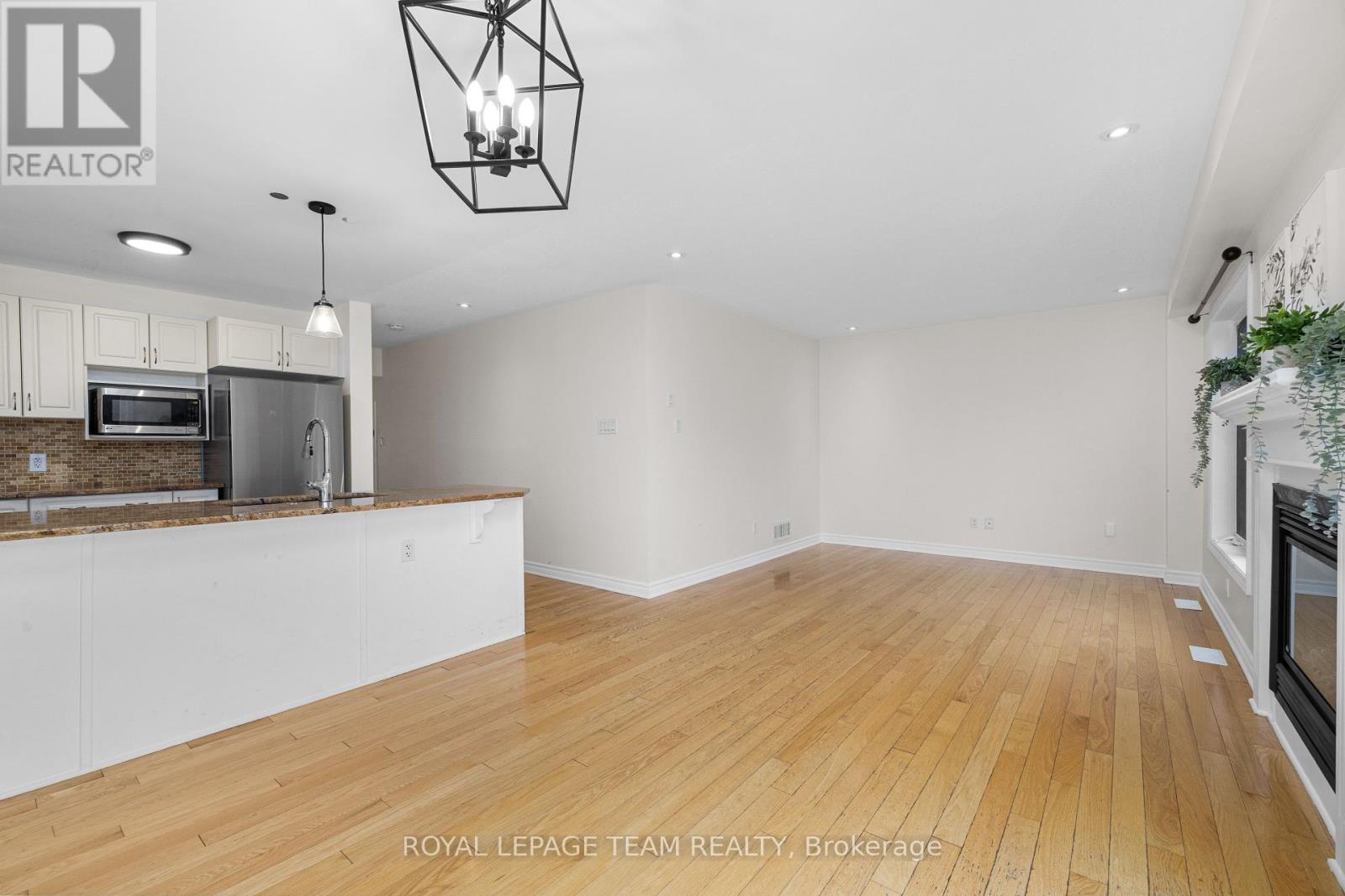 687 Paul Metivier Drive, Ottawa, Ontario  K2J 2T4 - Photo 17 - X12462871