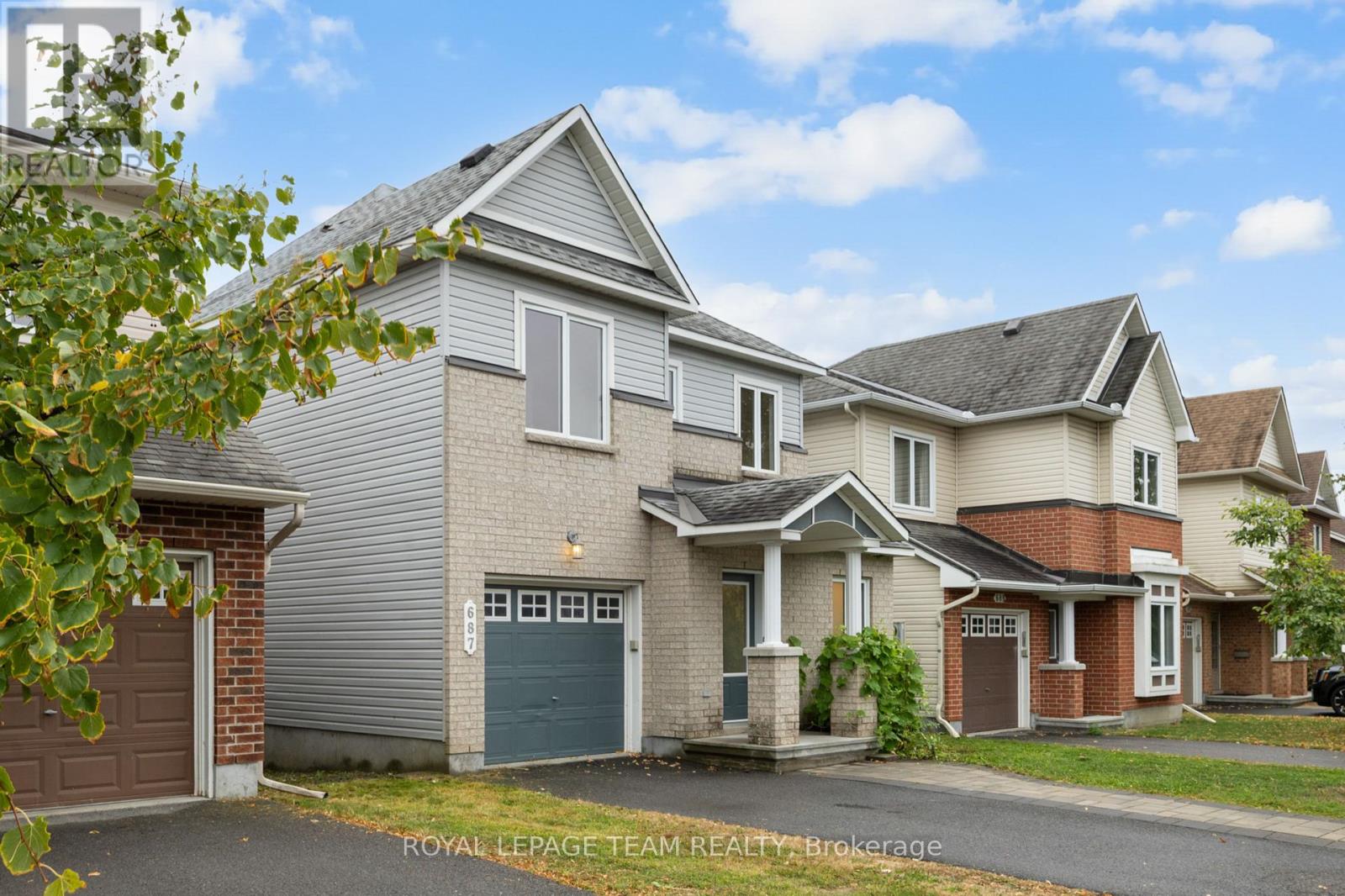687 Paul Metivier Drive, Ottawa, Ontario  K2J 2T4 - Photo 2 - X12462871