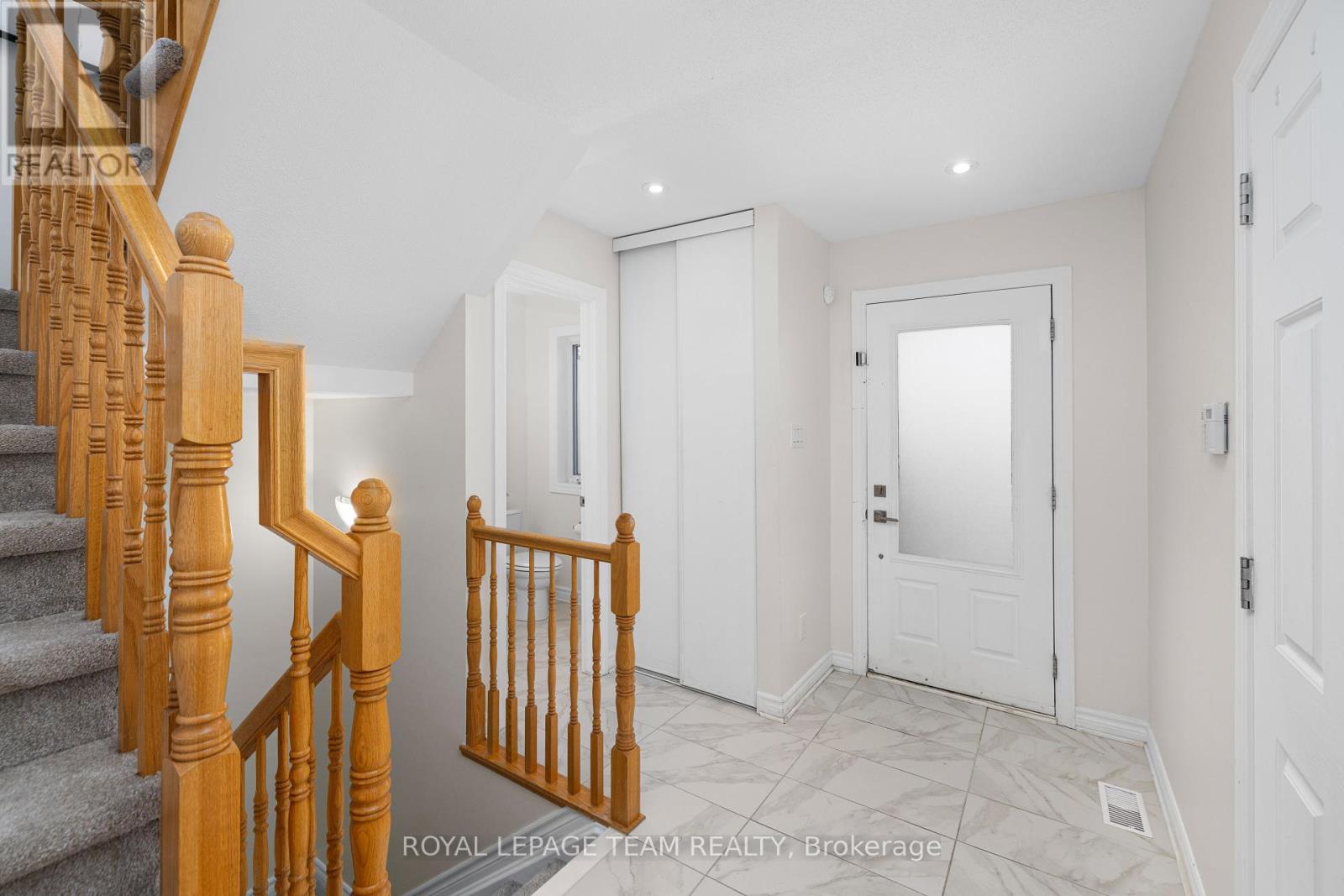 687 Paul Metivier Drive, Ottawa, Ontario  K2J 2T4 - Photo 4 - X12462871