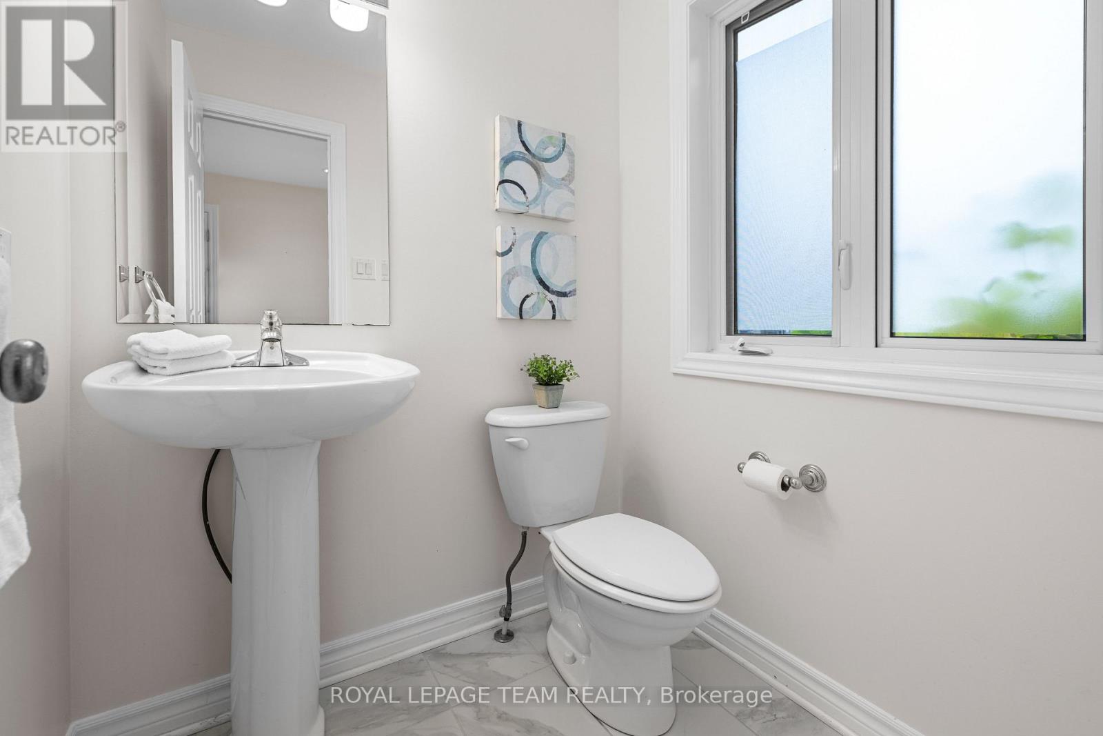 687 Paul Metivier Drive, Ottawa, Ontario  K2J 2T4 - Photo 5 - X12462871