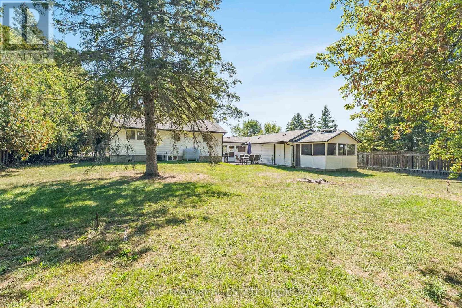 2570 Sunnidale Road, Springwater, Ontario  L0M 1T2 - Photo 40 - S12462644