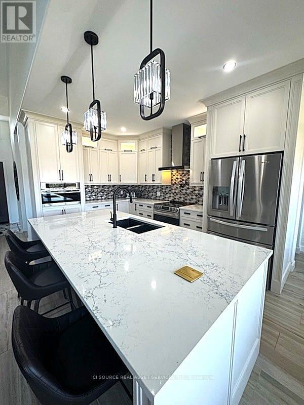 18 Swan Lane, Tay, Ontario  L0K 1R0 - Photo 12 - S12462707
