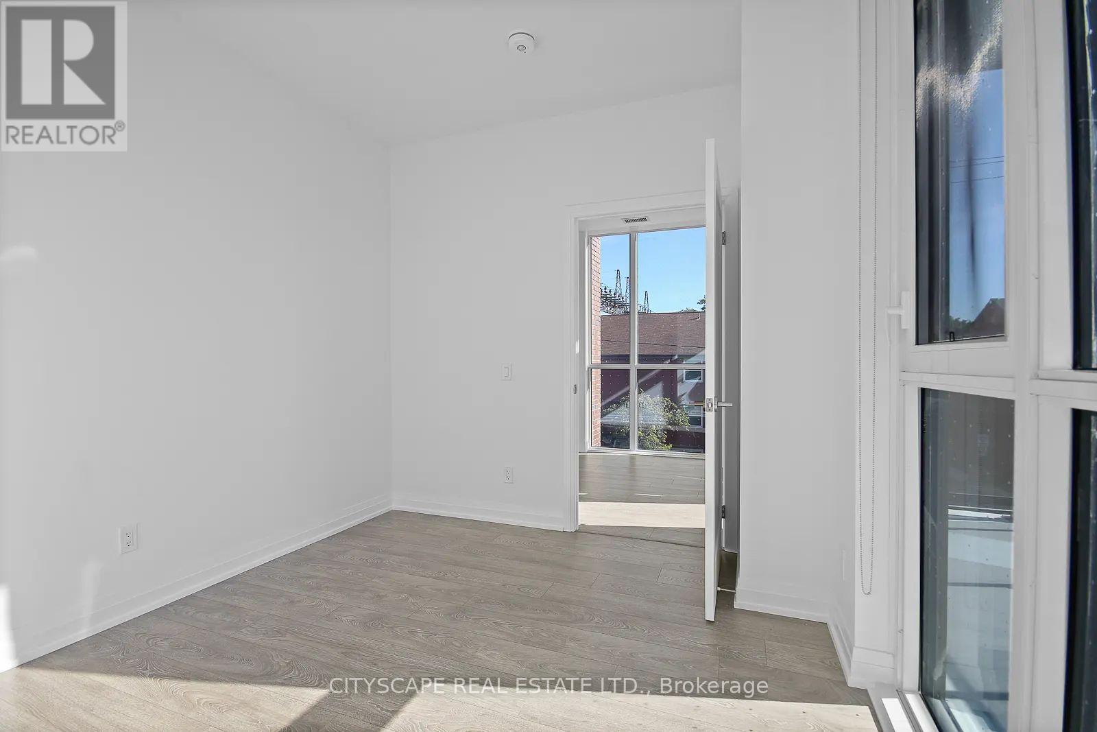 303 - 286 Main Street, Toronto, Ontario  M4C 0B3 - Photo 20 - E12460498