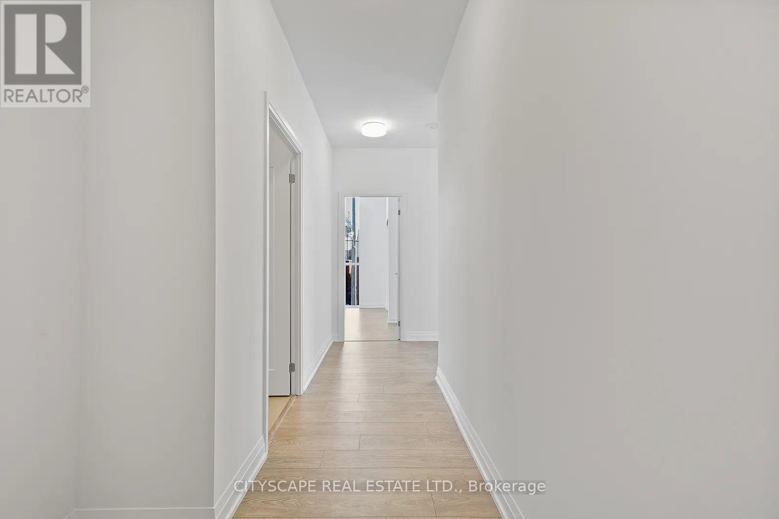 303 - 286 Main Street, Toronto, Ontario  M4C 0B3 - Photo 2 - E12460498