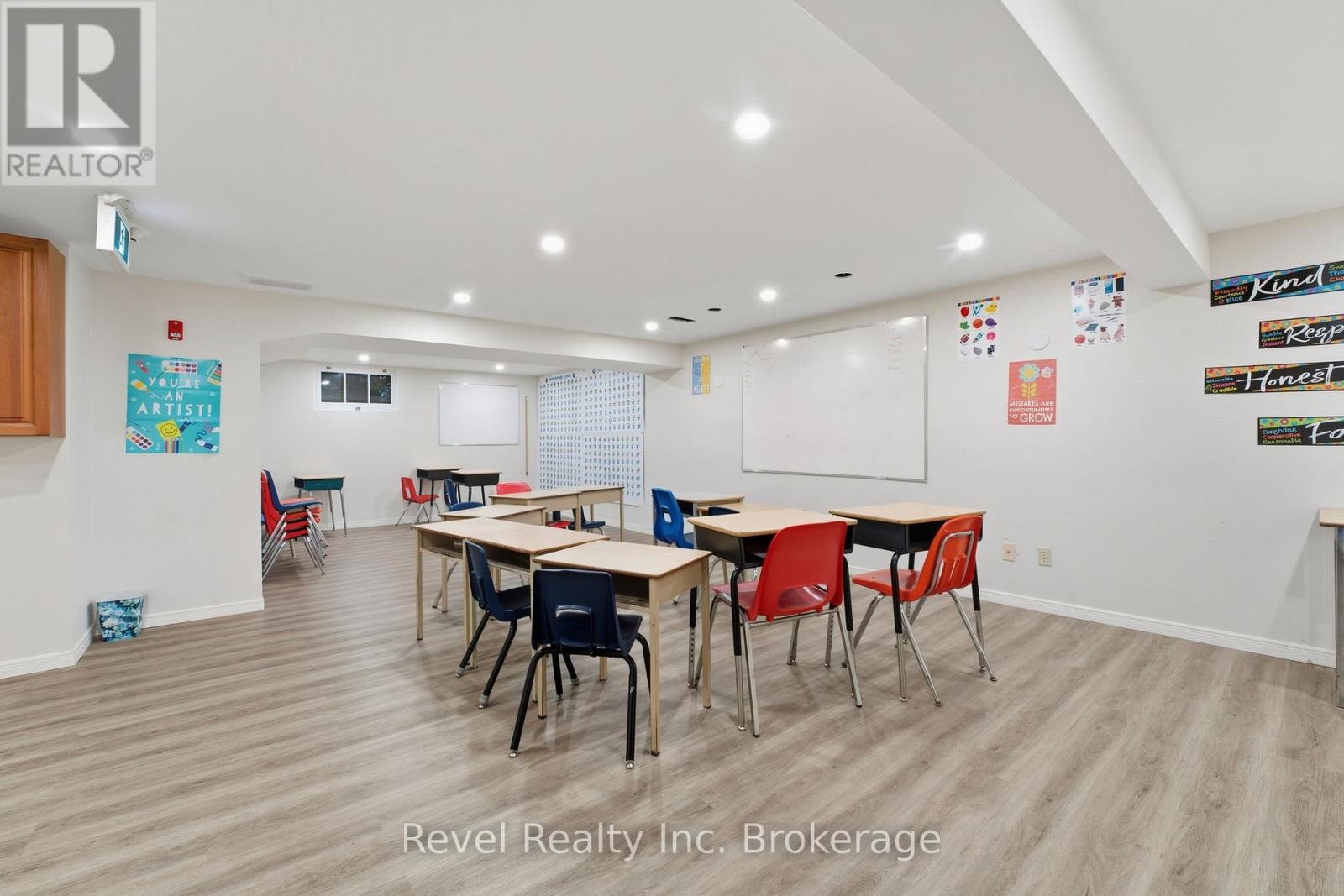 87 Blandford Street, East Zorra-Tavistock, Ontario  N0J 1M0 - Photo 35 - X12462863