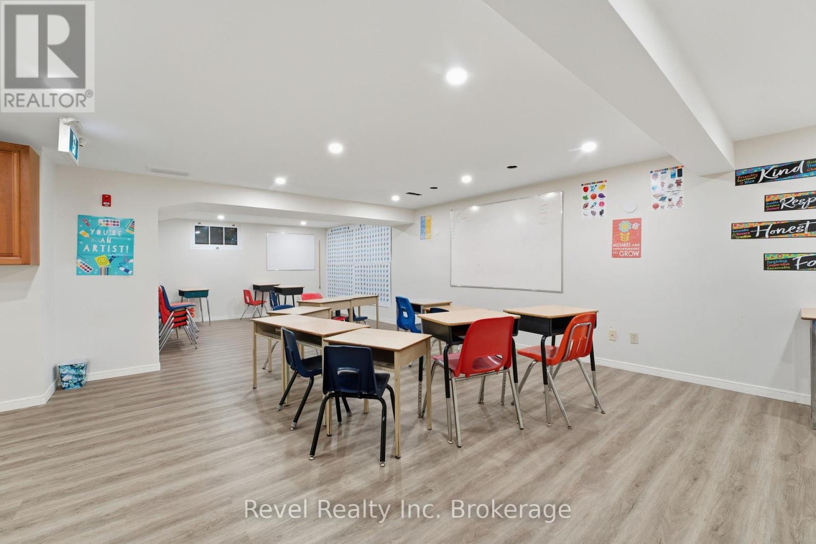 87 Blandford Street, East Zorra-Tavistock, Ontario  N0J 1M0 - Photo 35 - X12462868