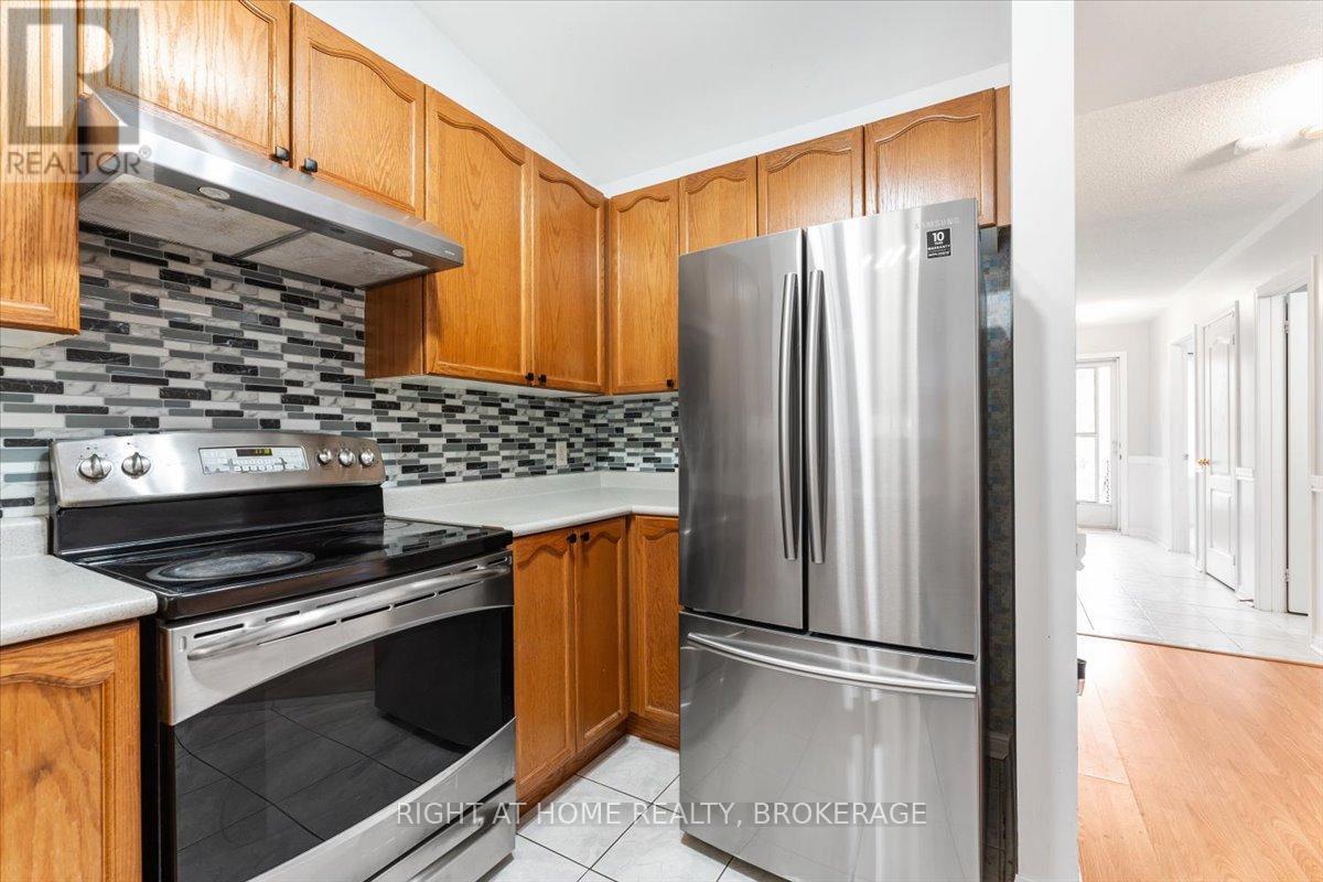 33 Atwood Avenue, Halton Hills, Ontario  L7G 5Z9 - Photo 12 - W12462830