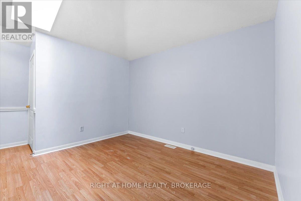 33 Atwood Avenue, Halton Hills, Ontario  L7G 5Z9 - Photo 13 - W12462830