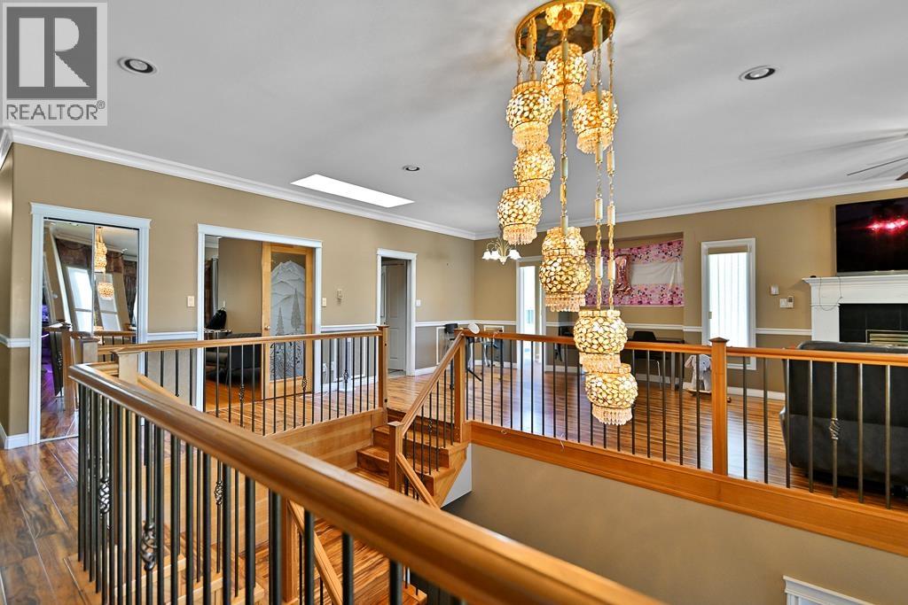 21008 Barker Avenue, Maple Ridge, British Columbia  V2X 8R6 - Photo 11 - R3058444