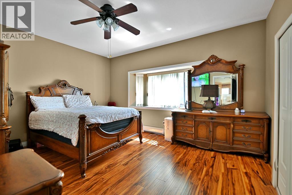 21008 Barker Avenue, Maple Ridge, British Columbia  V2X 8R6 - Photo 19 - R3058444