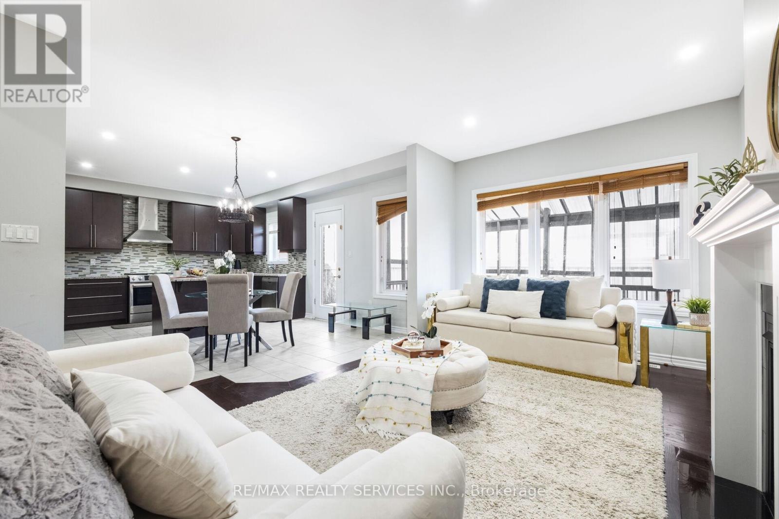 21 Magical Road, Brampton, Ontario  L7A 4P8 - Photo 12 - W12462619