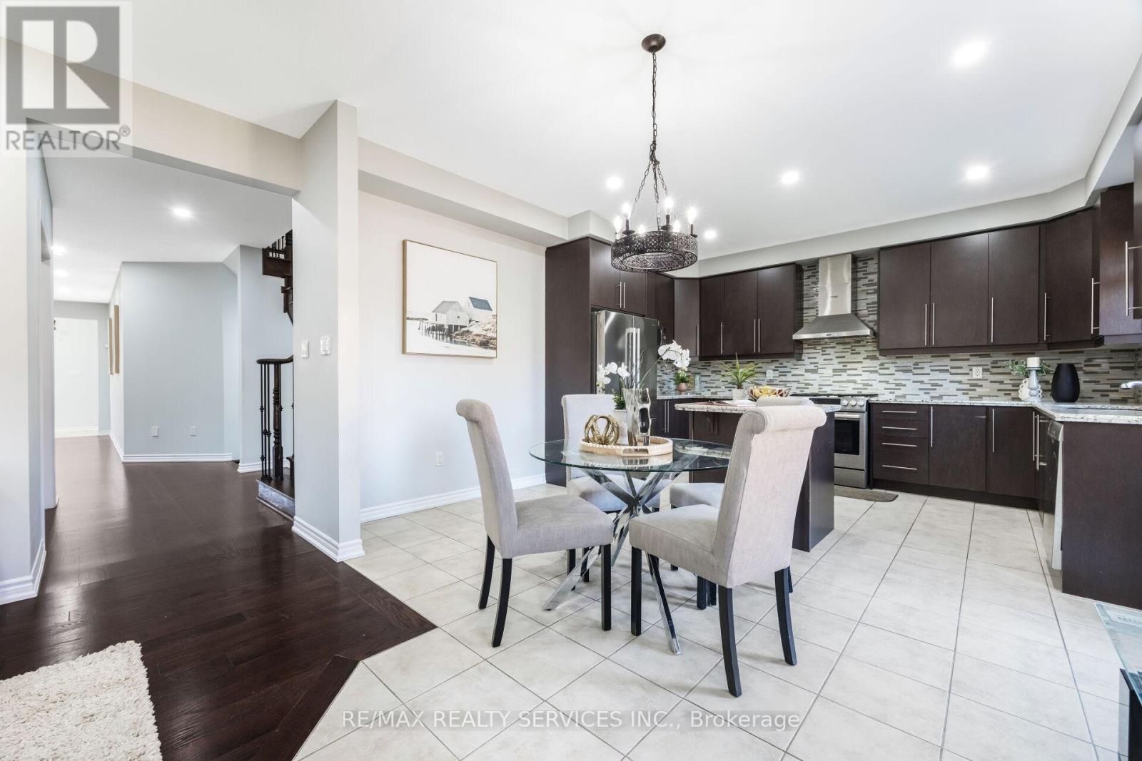 21 Magical Road, Brampton, Ontario  L7A 4P8 - Photo 14 - W12462619