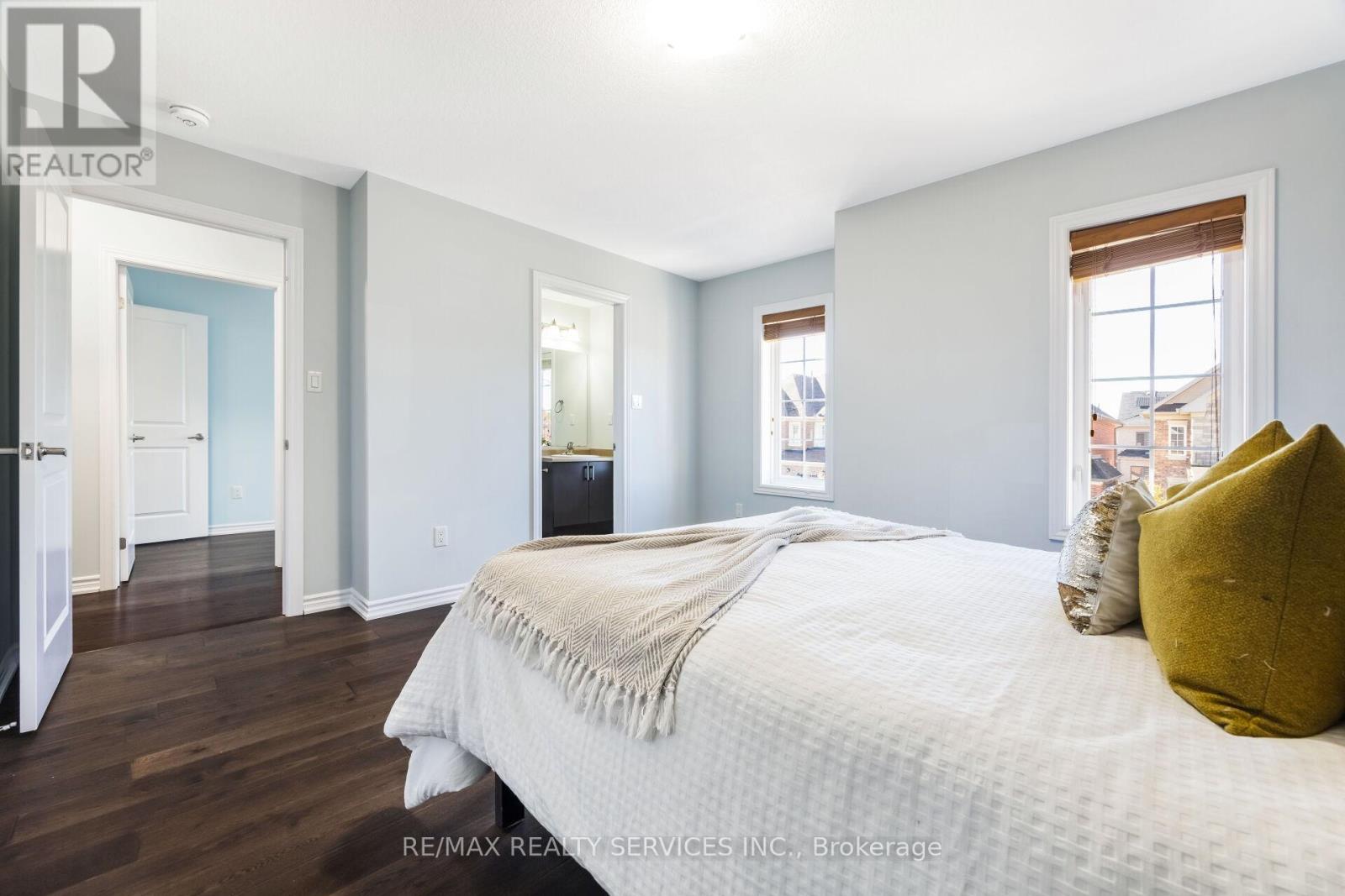 21 Magical Road, Brampton, Ontario  L7A 4P8 - Photo 30 - W12462619