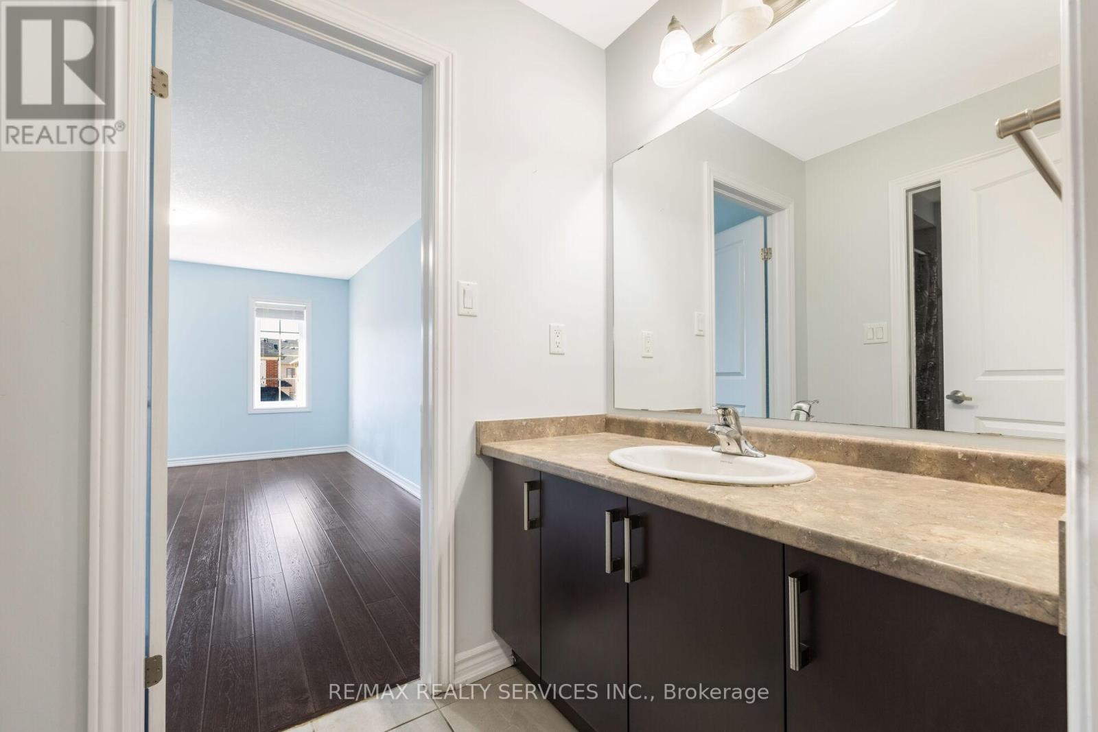 21 Magical Road, Brampton, Ontario  L7A 4P8 - Photo 34 - W12462619