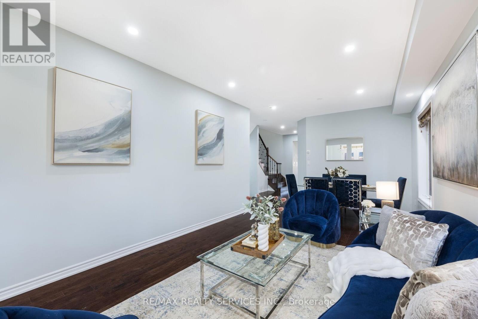 21 Magical Road, Brampton, Ontario  L7A 4P8 - Photo 6 - W12462619