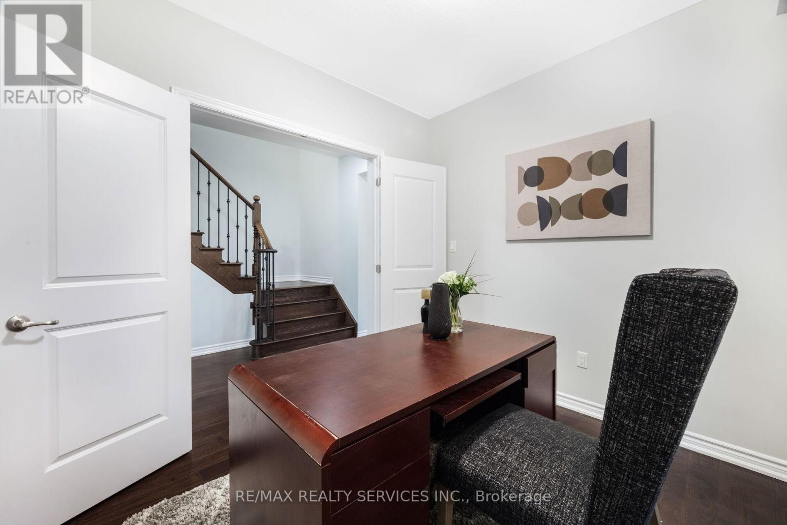 21 Magical Road, Brampton, Ontario  L7A 4P8 - Photo 9 - W12462619