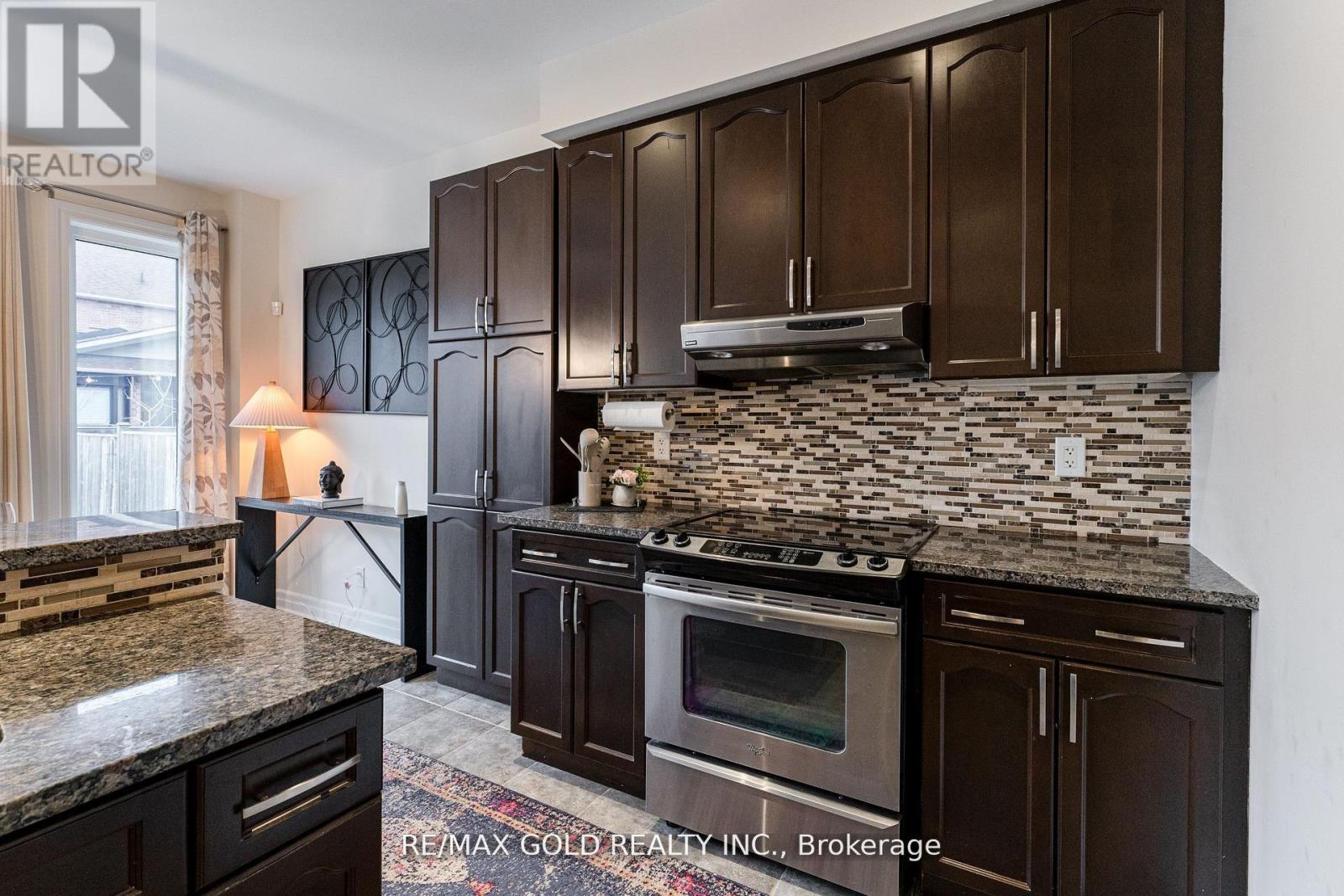 87 Scott Boulevard, Milton, Ontario  L9T 0S3 - Photo 11 - W12462625