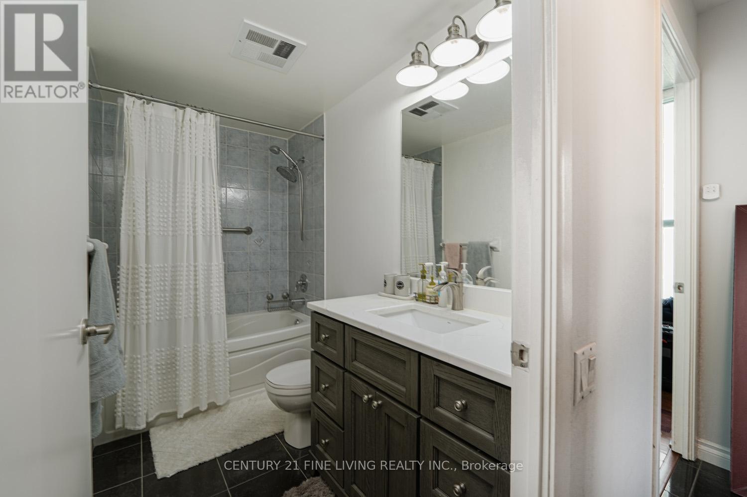 904 - 2067 Lake Shore Boulevard W, Toronto, Ontario  M8V 4B8 - Photo 11 - W12462651