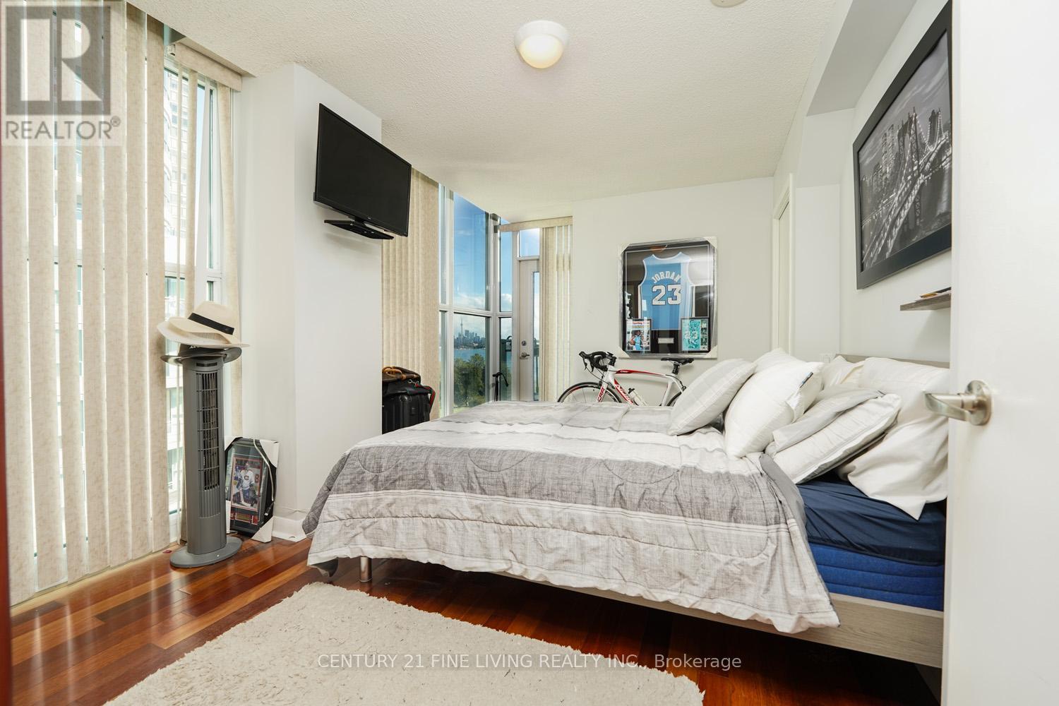 904 - 2067 Lake Shore Boulevard W, Toronto, Ontario  M8V 4B8 - Photo 16 - W12462651