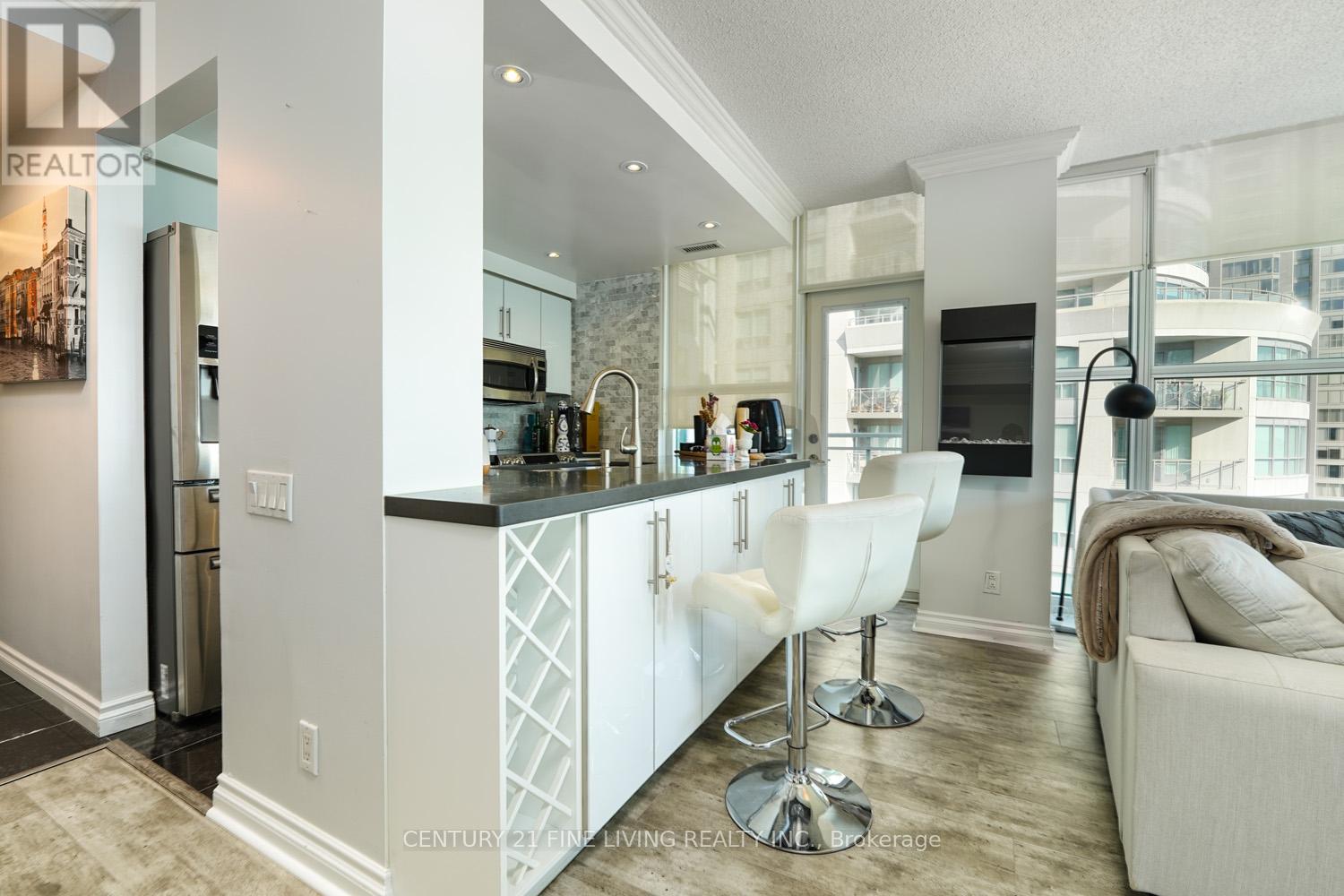 904 - 2067 Lake Shore Boulevard W, Toronto, Ontario  M8V 4B8 - Photo 7 - W12462651