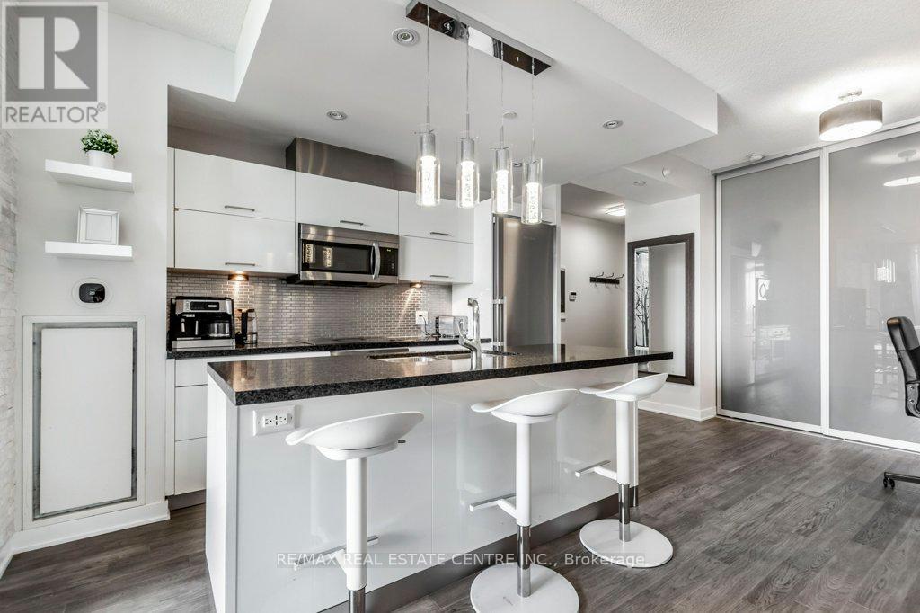 1712 - 90 Parklawn Road, Toronto, Ontario  M8Y 0B6 - Photo 16 - W12462659