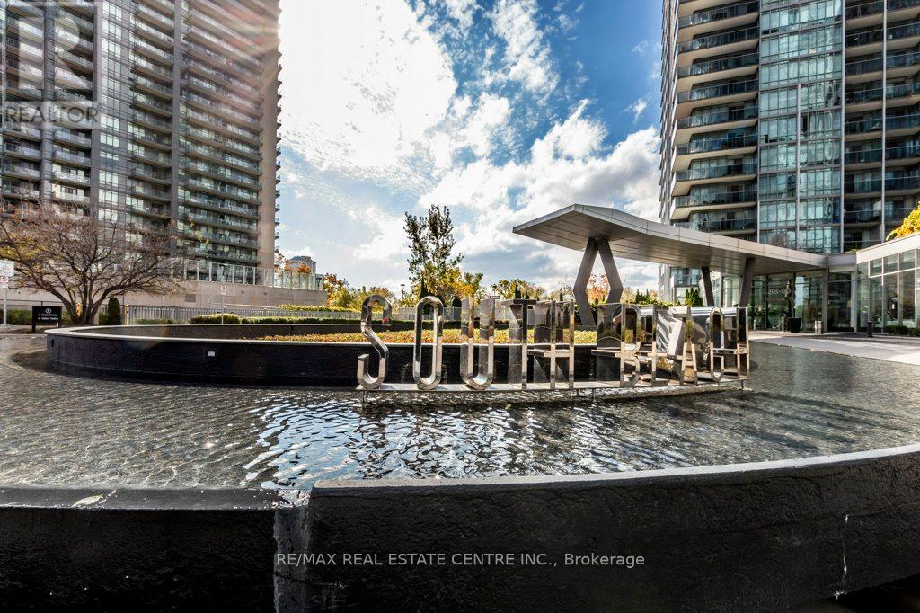 1712 - 90 Parklawn Road, Toronto, Ontario  M8Y 0B6 - Photo 4 - W12462659