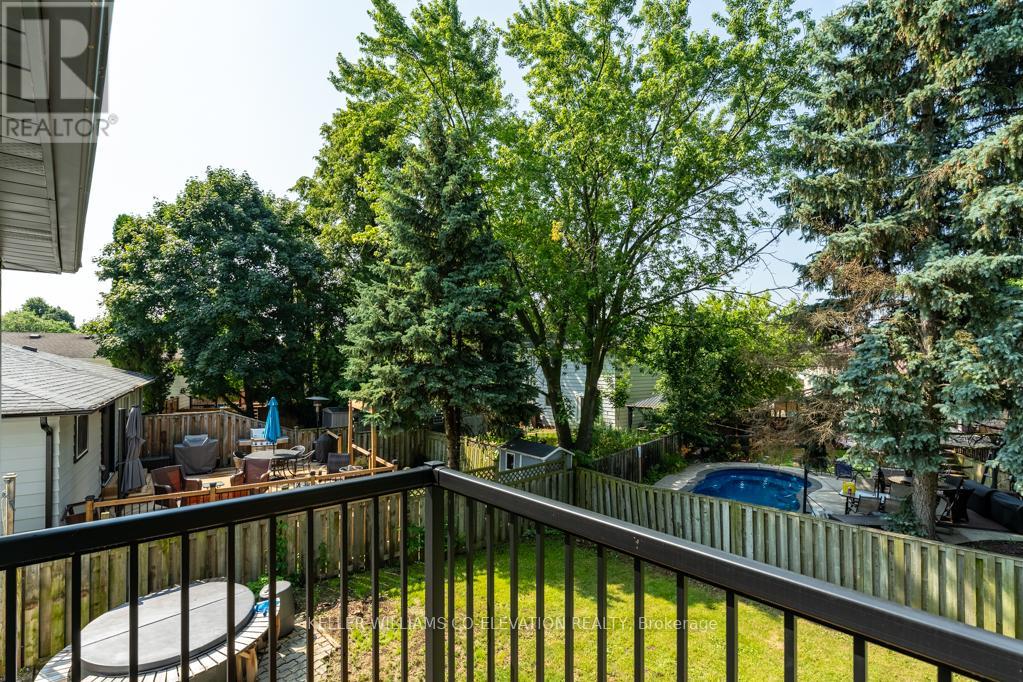 1555 Newlands Crescent, Burlington, Ontario  L7M 1P1 - Photo 23 - W12462668