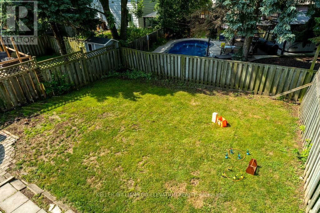 1555 Newlands Crescent, Burlington, Ontario  L7M 1P1 - Photo 24 - W12462668