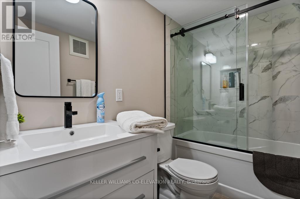 493 Crosby Avenue, Burlington, Ontario  L7R 2R6 - Photo 28 - W12462671