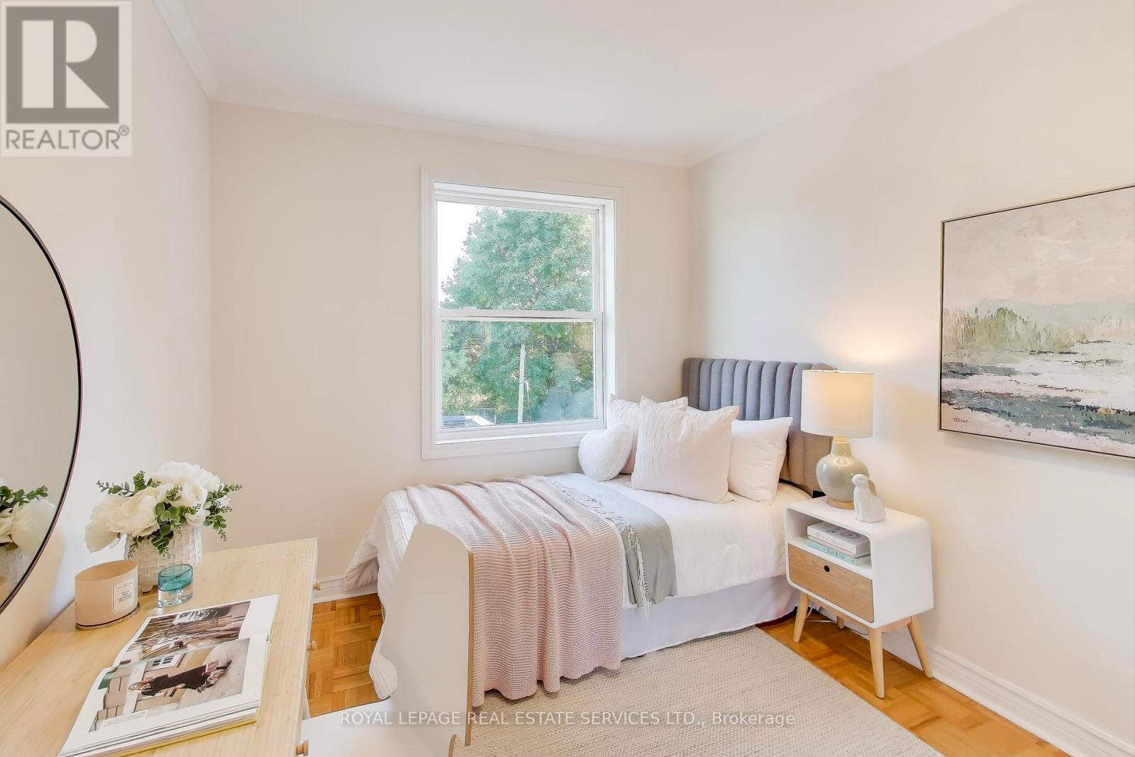135 Giltspur Drive, Toronto, Ontario  M3L 1M4 - Photo 22 - W12462680