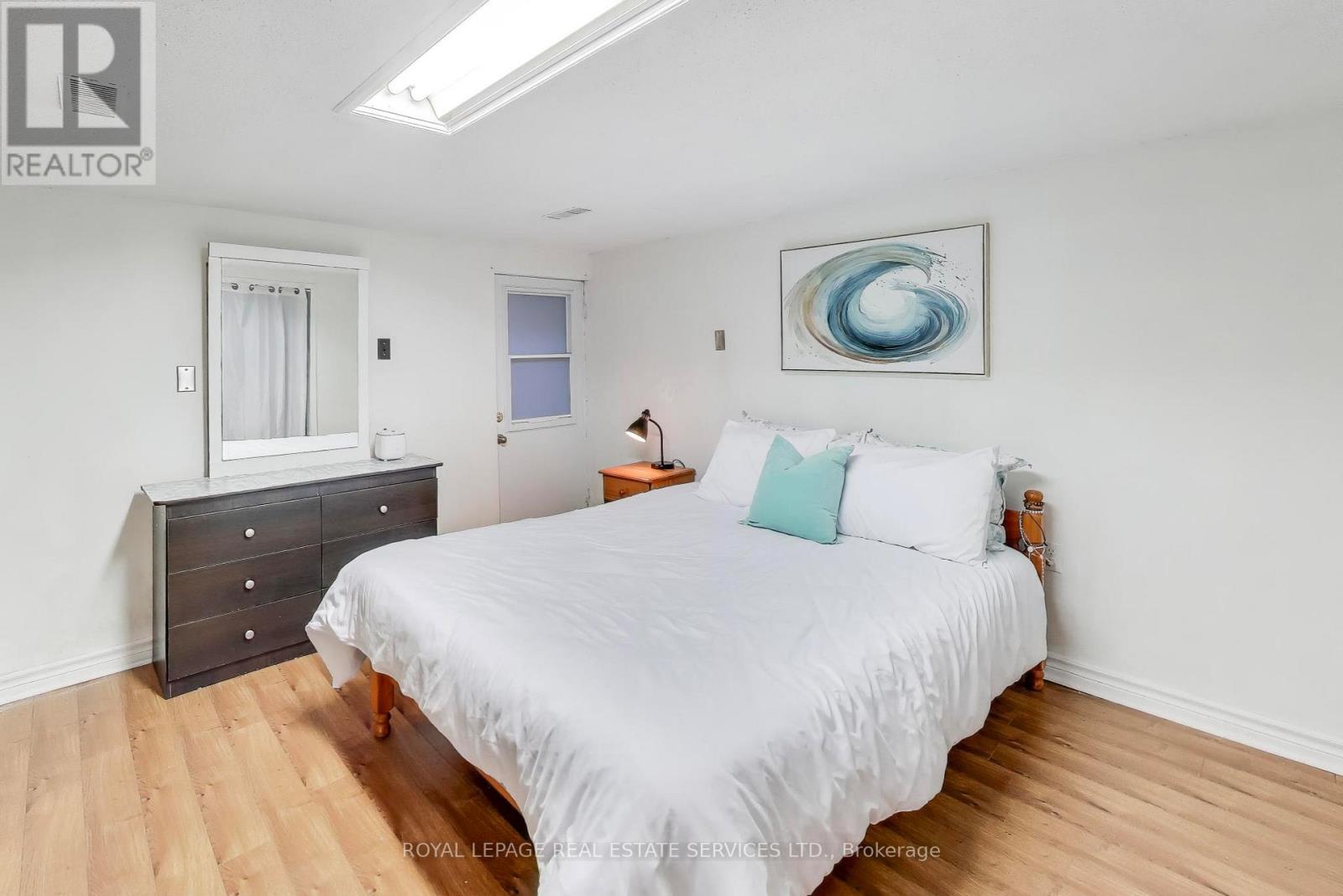 135 Giltspur Drive, Toronto, Ontario  M3L 1M4 - Photo 31 - W12462680