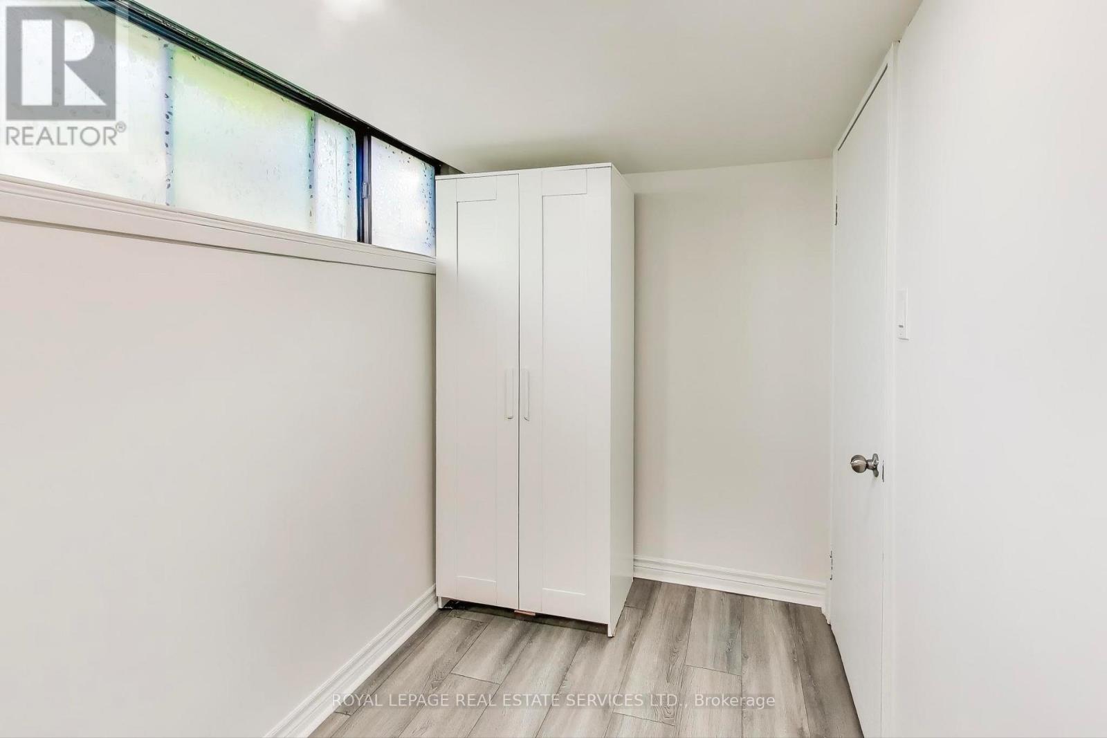 135 Giltspur Drive, Toronto, Ontario  M3L 1M4 - Photo 34 - W12462680