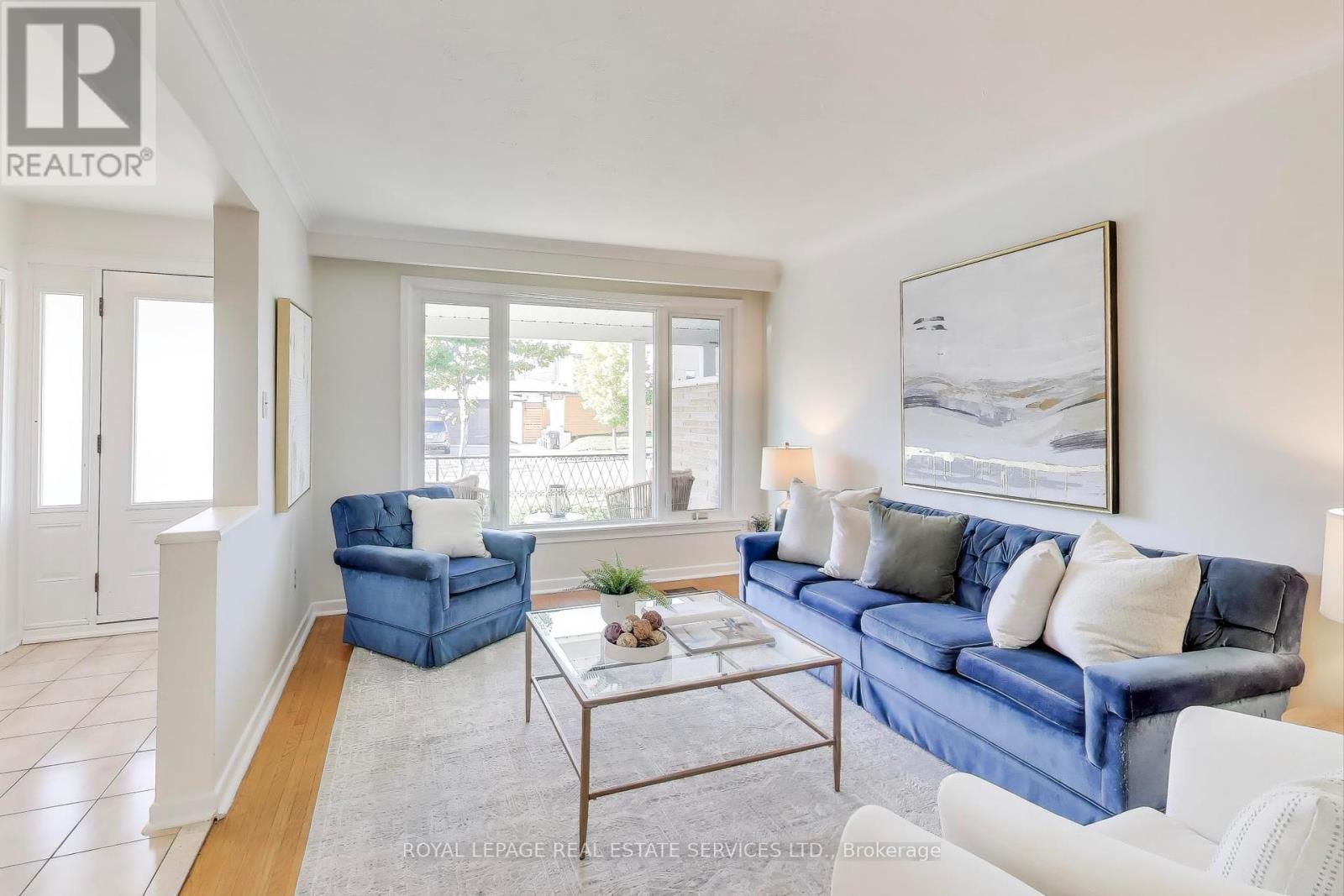 135 Giltspur Drive, Toronto, Ontario  M3L 1M4 - Photo 7 - W12462680