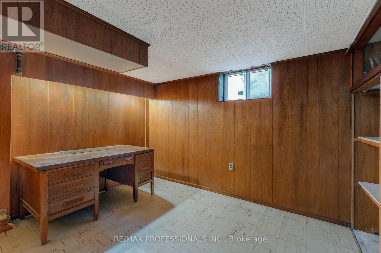 98 Ambleside Avenue, Toronto, Ontario  M8Z 2J1 - Photo 27 - W12462719