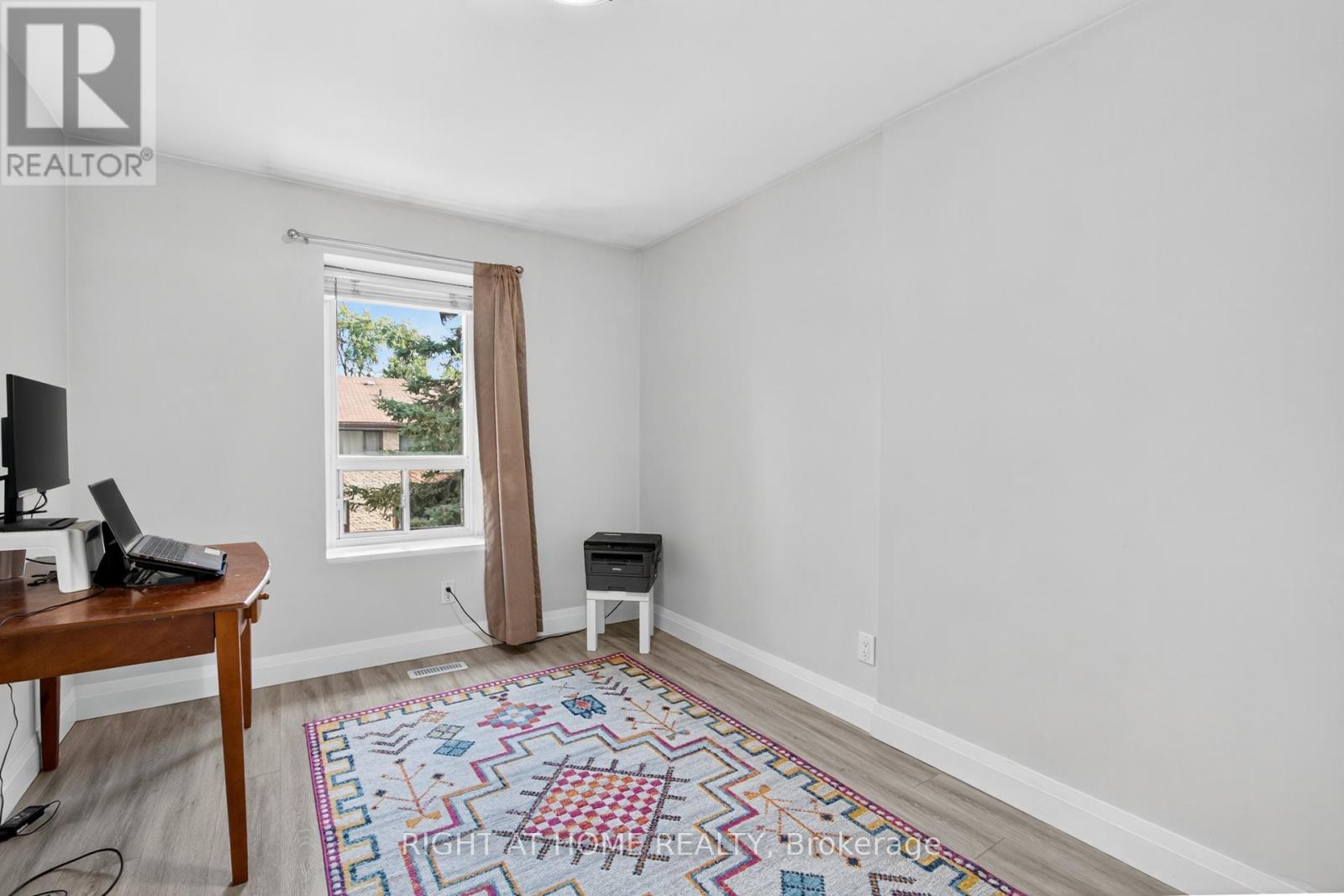 2605 Woodchester Drive, Mississauga, Ontario  L5K 2E3 - Photo 13 - W12462742
