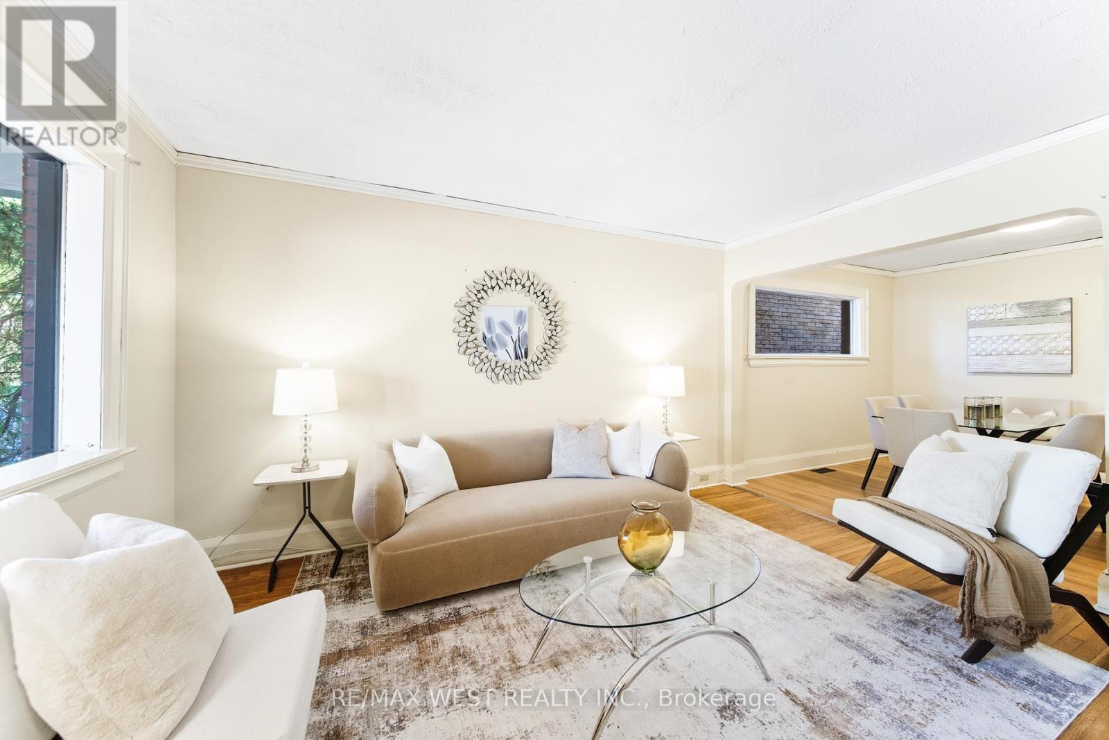 45 Deforest Road, Toronto, Ontario  M6S 1J1 - Photo 3 - W12462747