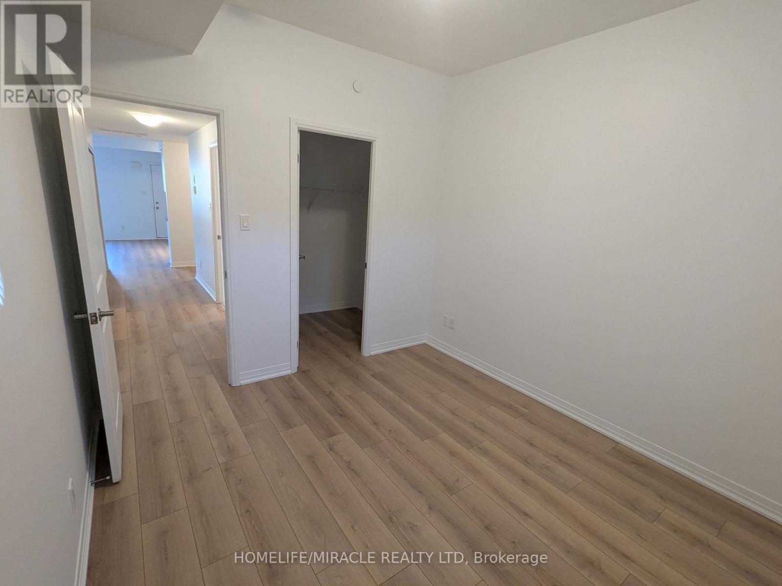 1 - 680 Atwater Avenue, Mississauga, Ontario  L5G 0B6 - Photo 11 - W12462752