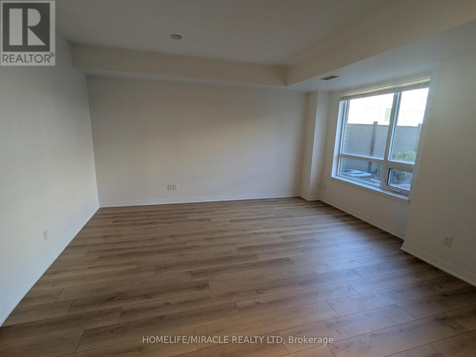 1 - 680 Atwater Avenue, Mississauga, Ontario  L5G 0B6 - Photo 20 - W12462752