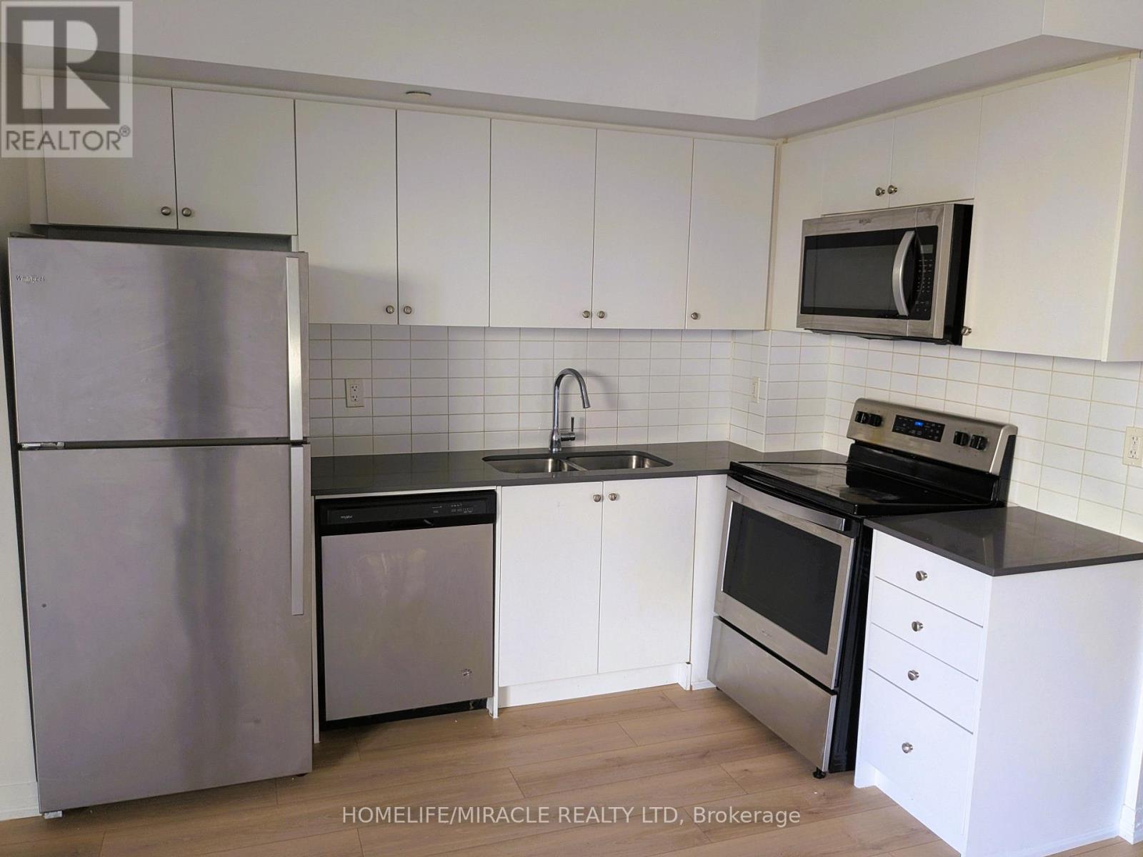 1 - 680 Atwater Avenue, Mississauga, Ontario  L5G 0B6 - Photo 5 - W12462752