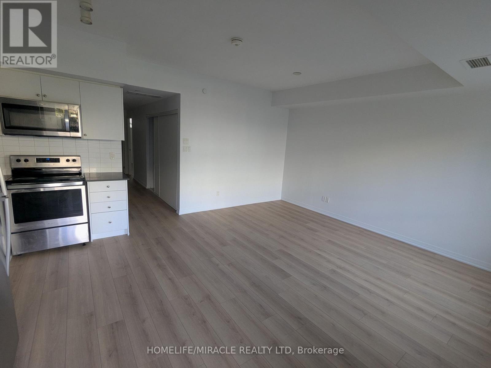 1 - 680 Atwater Avenue, Mississauga, Ontario  L5G 0B6 - Photo 6 - W12462752