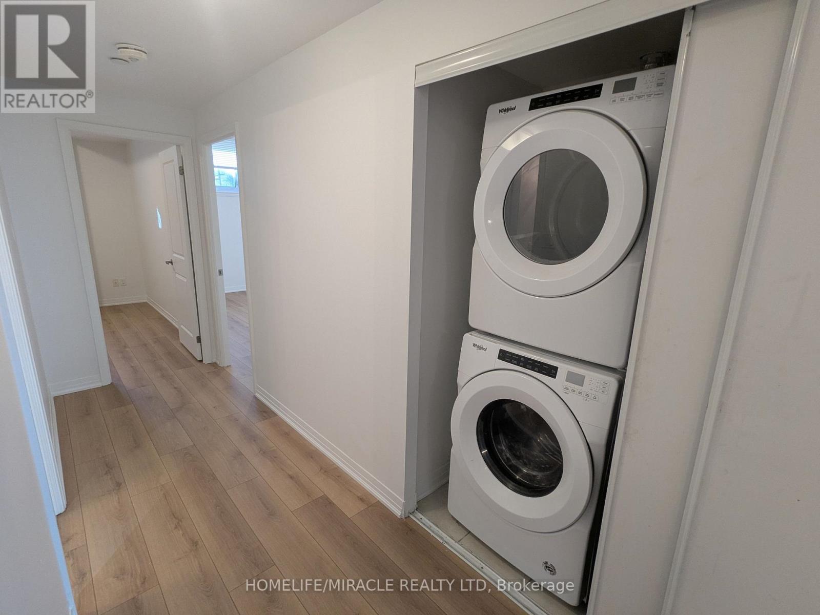 1 - 680 Atwater Avenue, Mississauga, Ontario  L5G 0B6 - Photo 8 - W12462752
