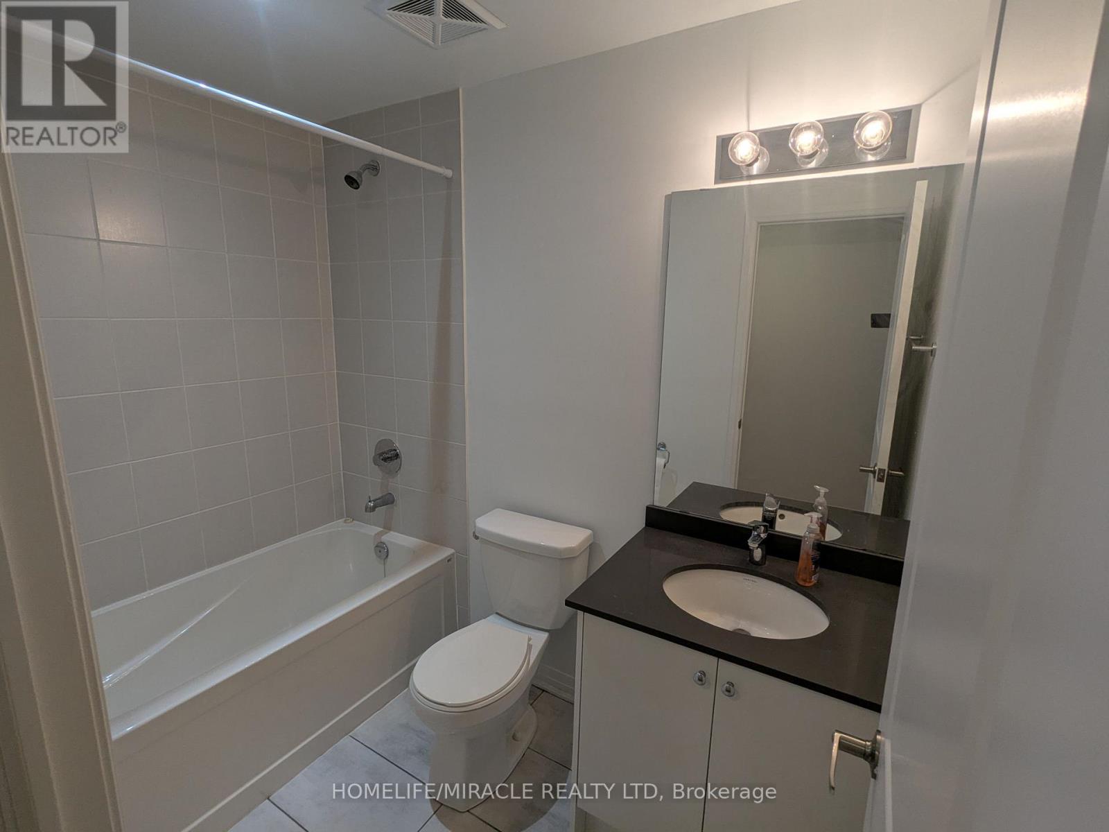 1 - 680 Atwater Avenue, Mississauga, Ontario  L5G 0B6 - Photo 9 - W12462752