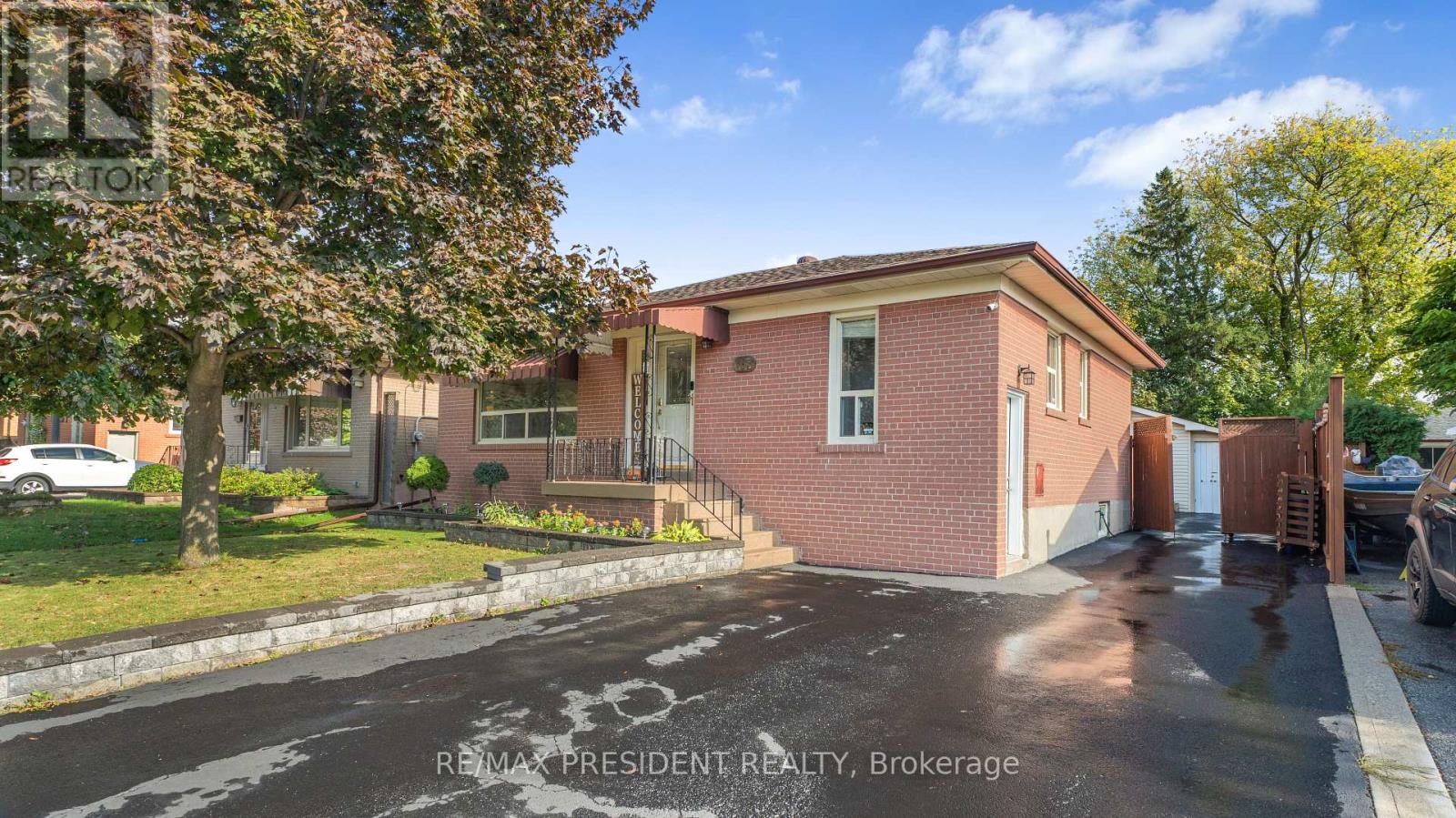 163 PRINCE CHARLES DRIVE, Halton Hills, Ontario