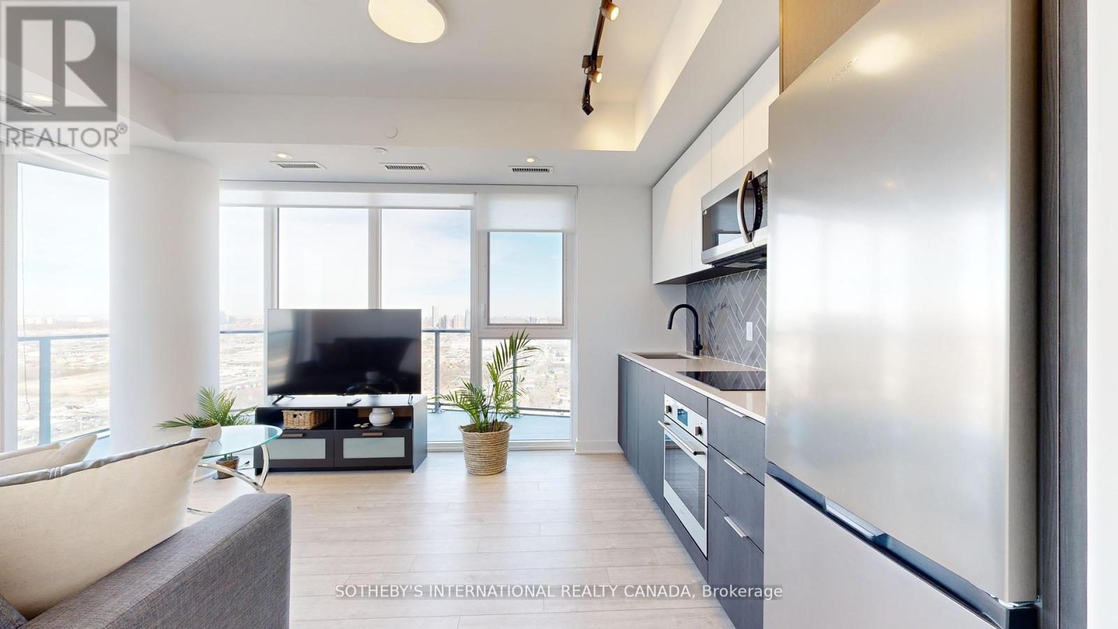 3103 - 36 Zorra Street, Toronto, Ontario  M8Z 4Z7 - Photo 3 - W12462764