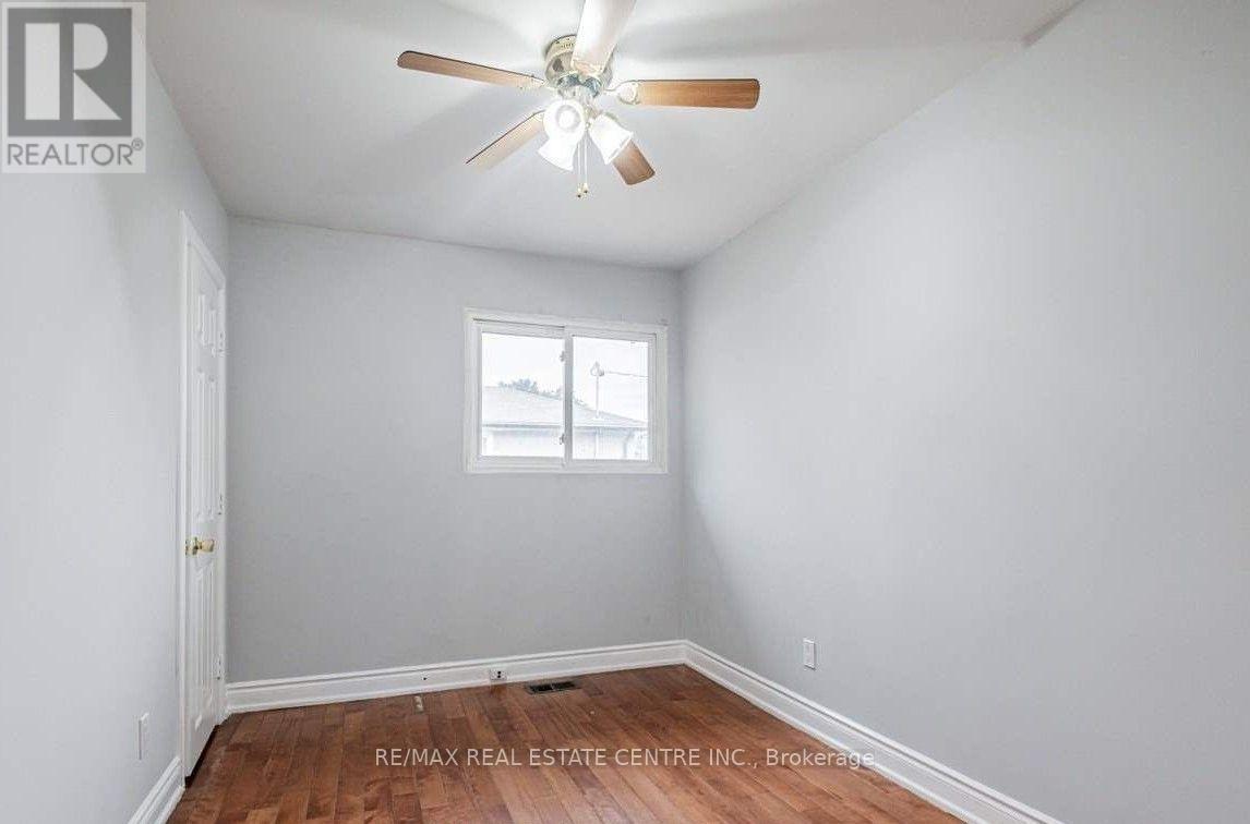 2 Milner Road, Brampton, Ontario  L6W 3A5 - Photo 8 - W12462767